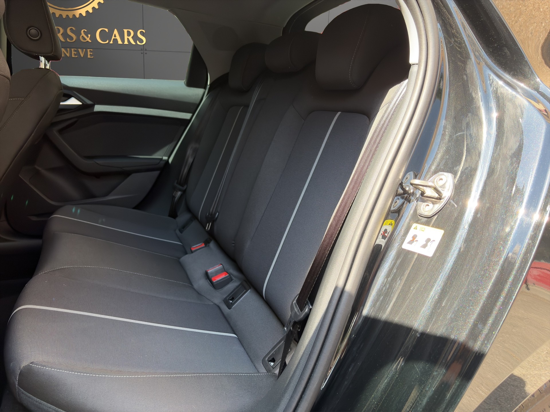 AUDI A1 Sportback 30 TFSI Attraction S-tronic-image-13