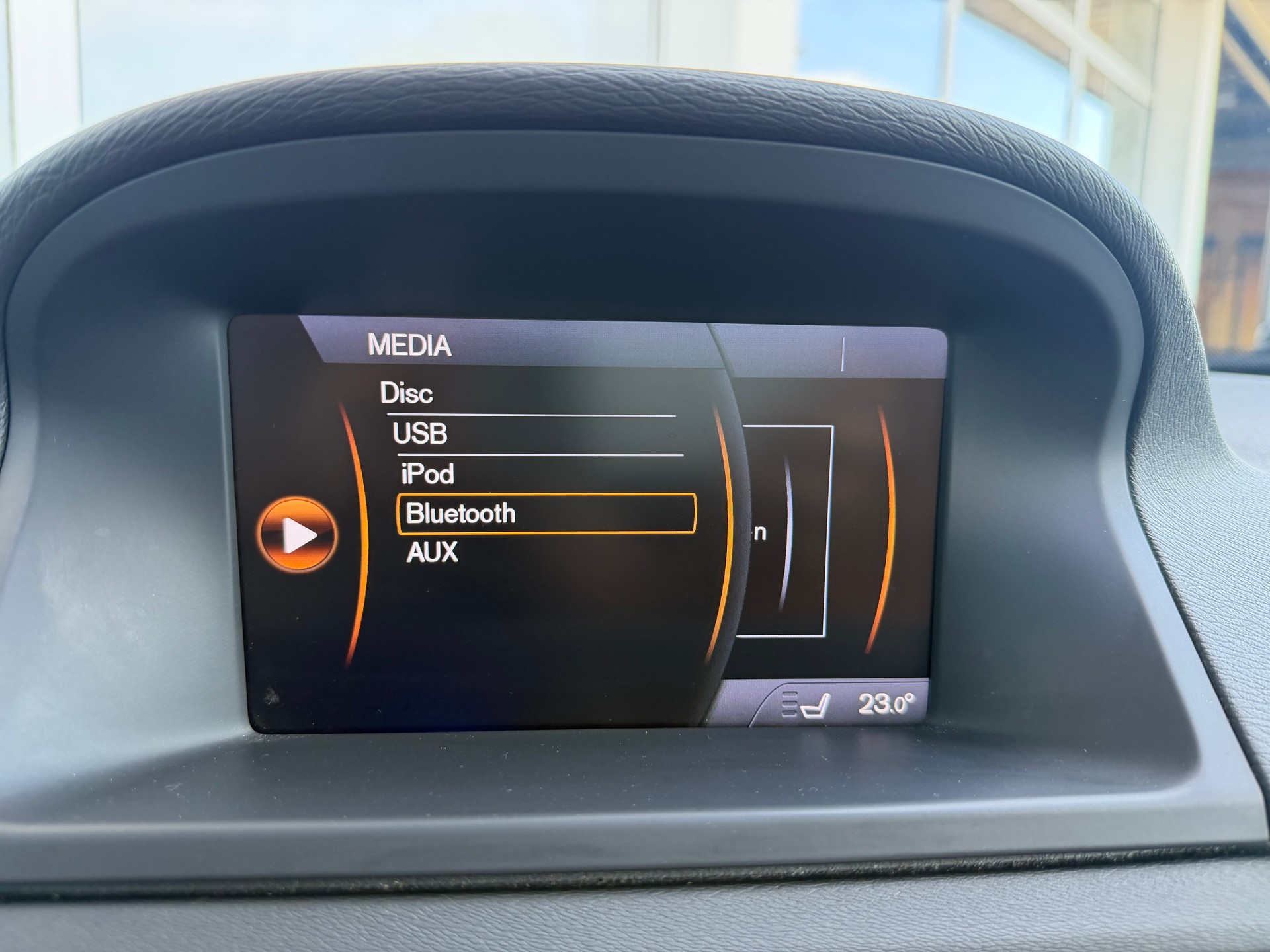 VOLVO V70 D5 AWD Summum Geartronic-image-17
