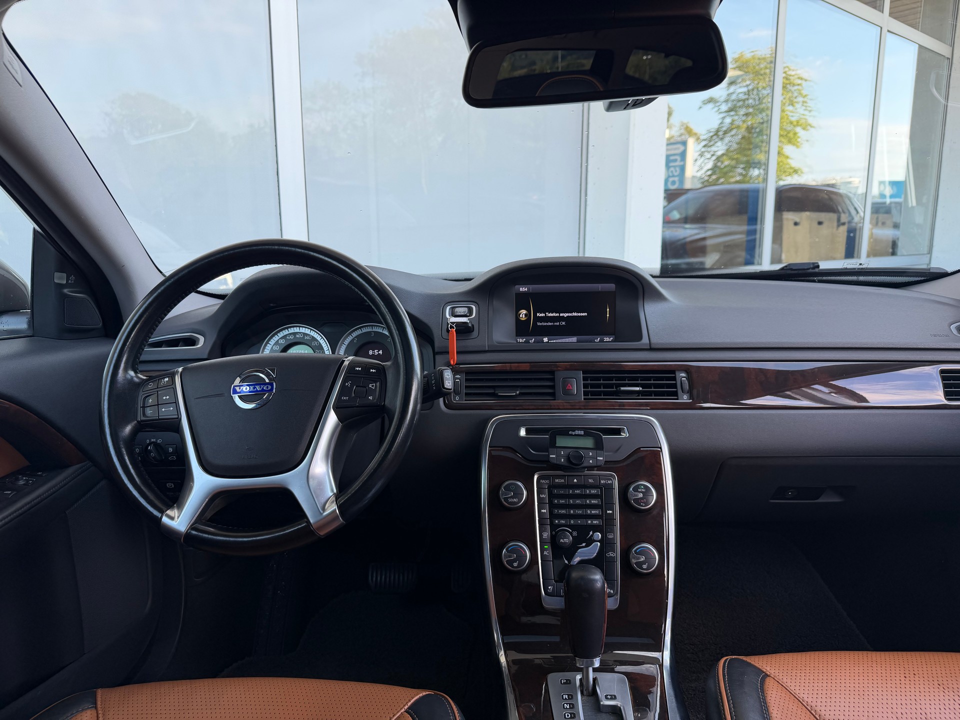 VOLVO V70 D5 AWD Summum Geartronic-image-7