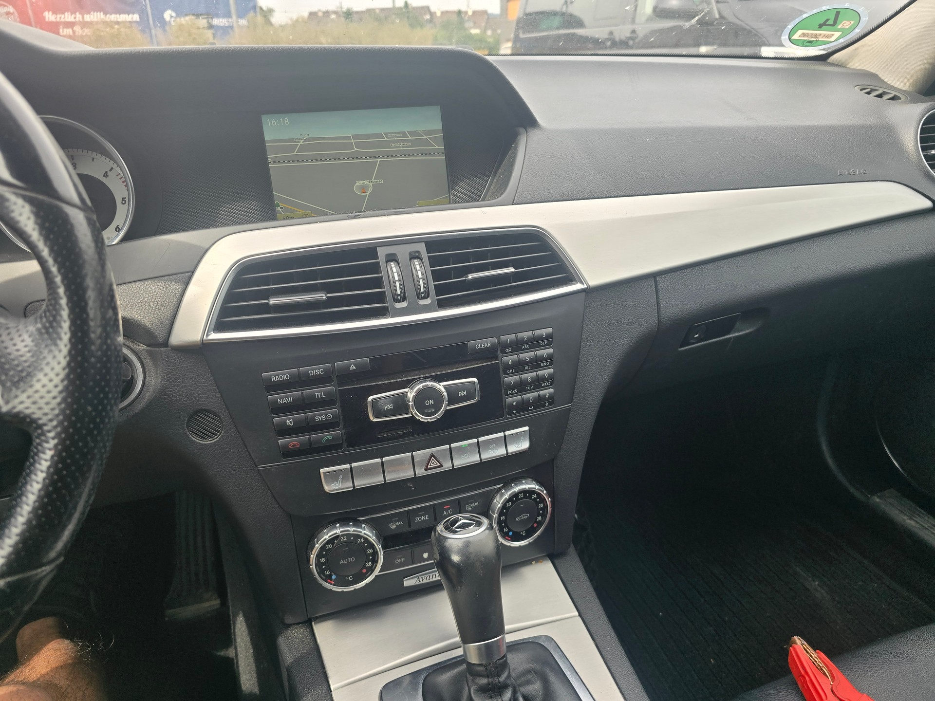 MERCEDES-BENZ C 350 Avantgarde 4Matic 7G-Tronic-image-8