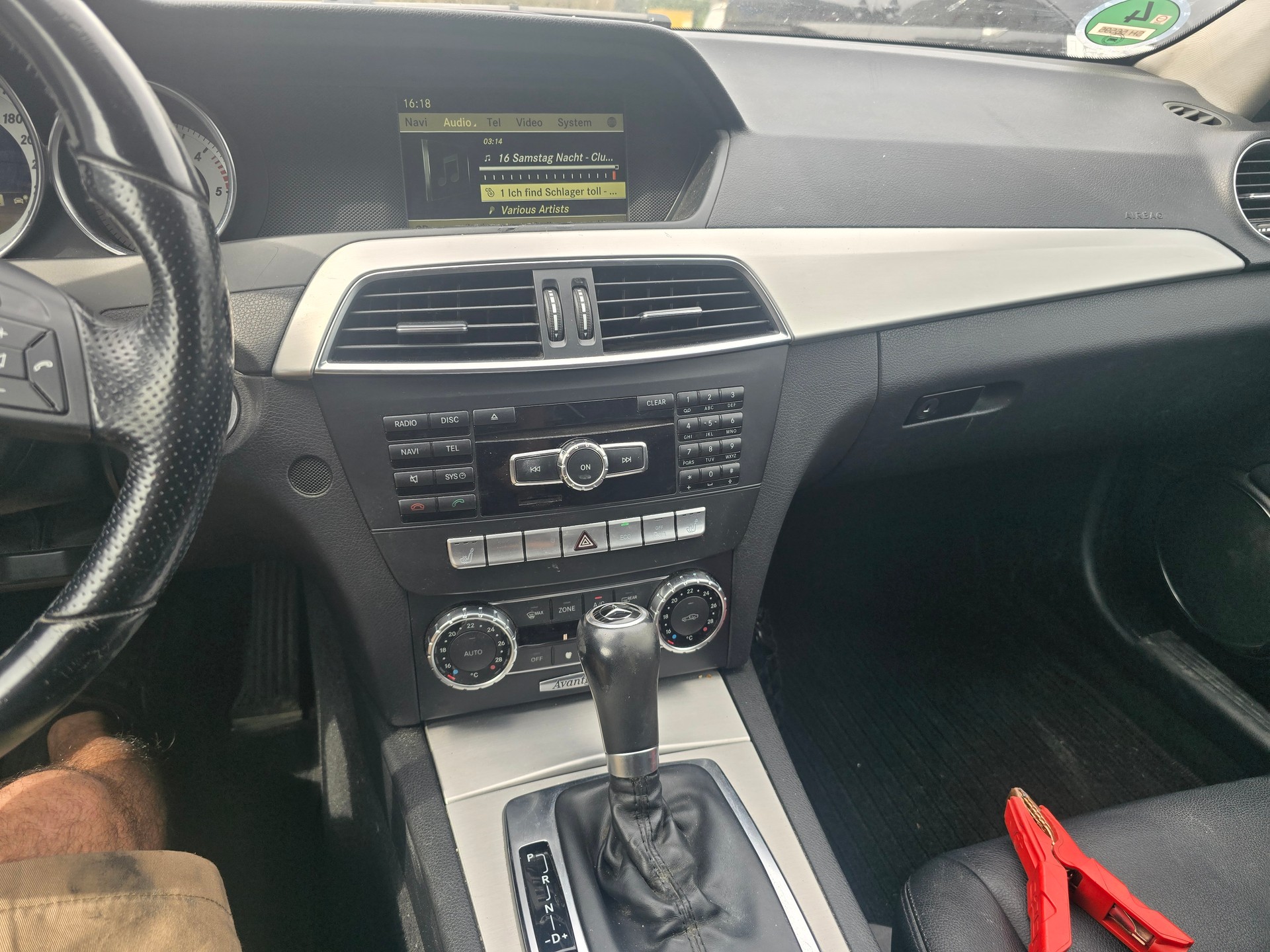 MERCEDES-BENZ C 350 Avantgarde 4Matic 7G-Tronic-image-9