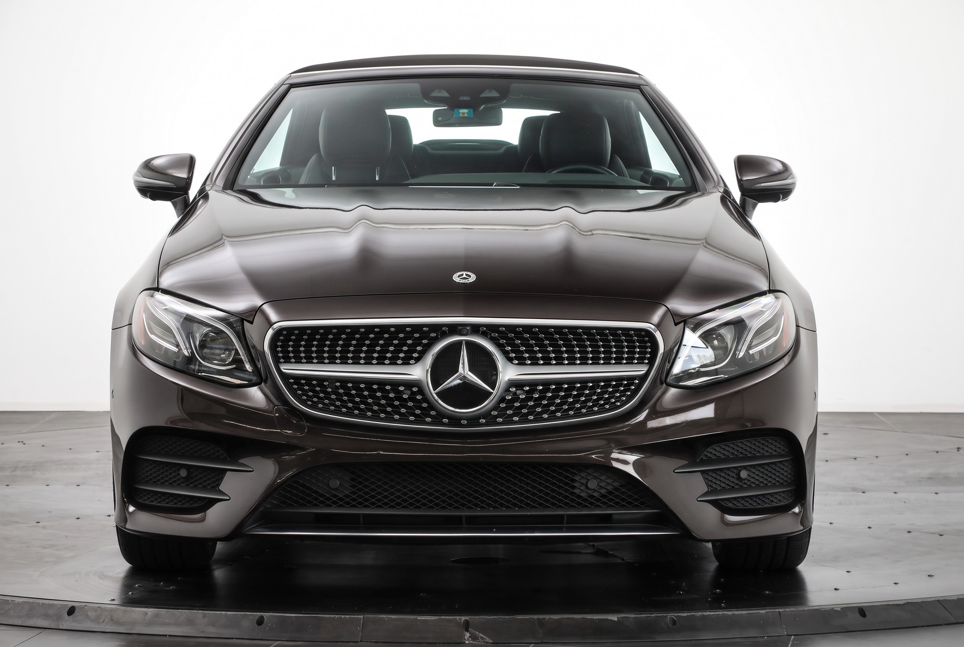 MERCEDES-BENZ E 400 Cabriolet AMG Line 4 Matic 9G-Tronic-showroom-element-1