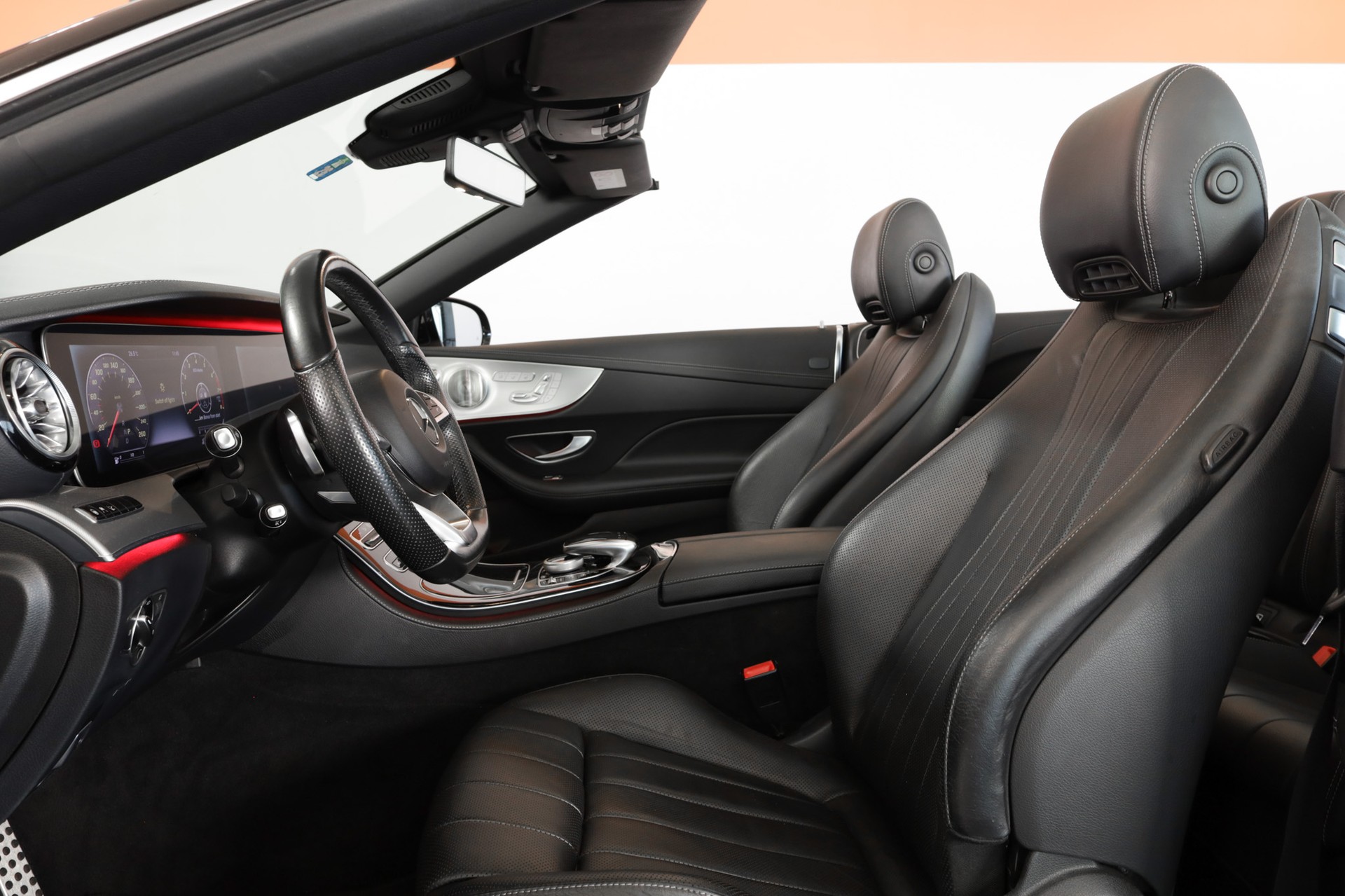 MERCEDES-BENZ E 400 Cabriolet AMG Line 4 Matic 9G-Tronic-image-8