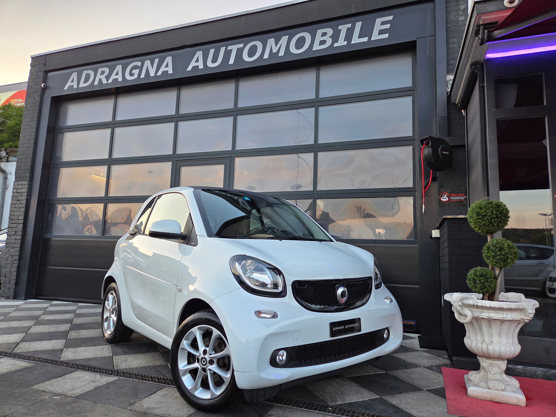 SMART fortwo passion twinmatic-showroom-element-1