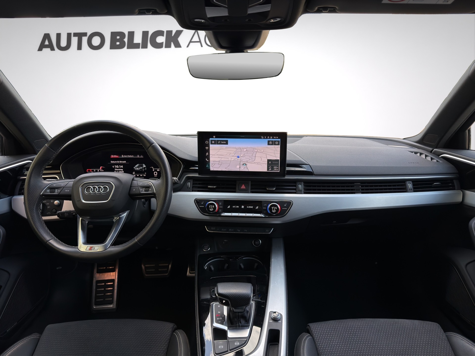 AUDI A4 Avant 35 TFSI S line S-tronic-image-11