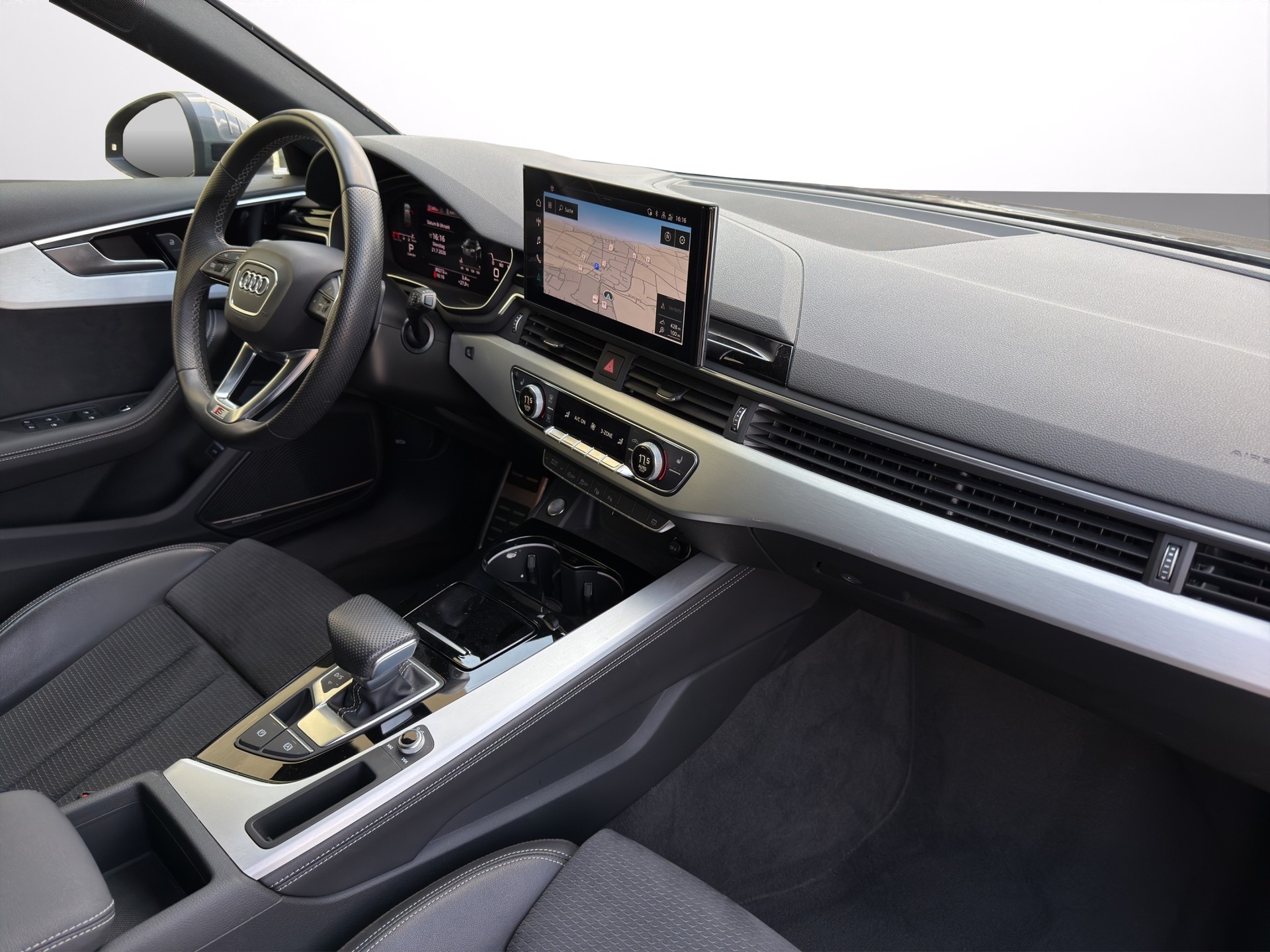 AUDI A4 Avant 35 TFSI S line S-tronic-image-13