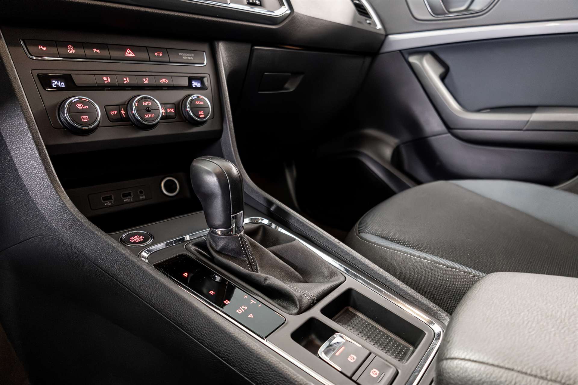 SEAT Ateca 1.4 TSI Style DSG-image-17