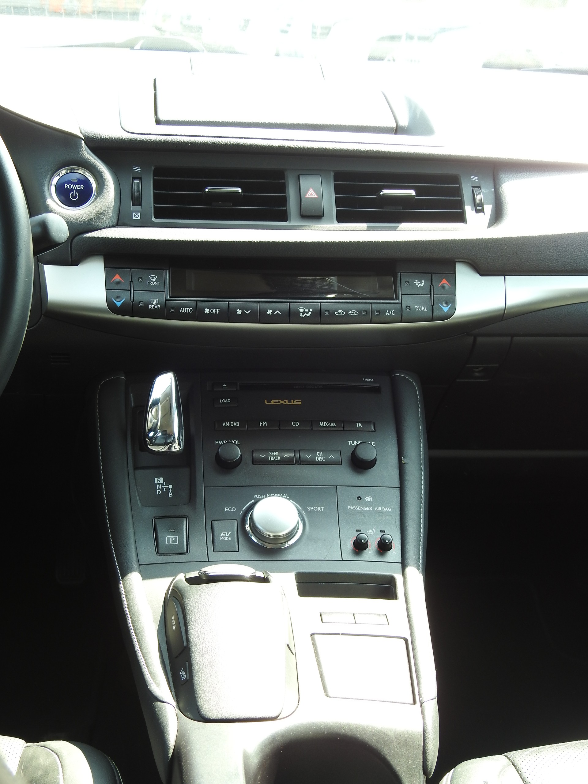 LEXUS CT 200h 1.8 comfort CVT-image-17