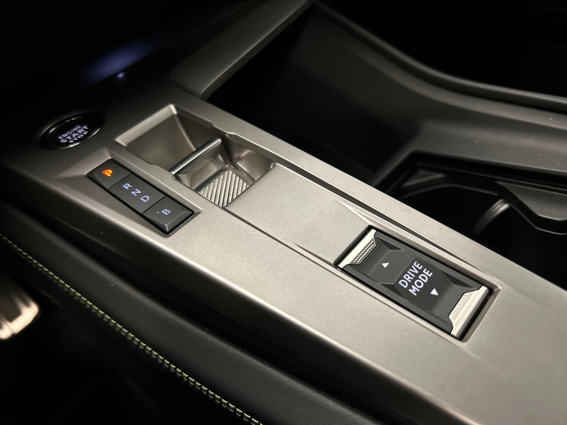 PEUGEOT 308 SW 1.6 PHEV 180 GT-image-14