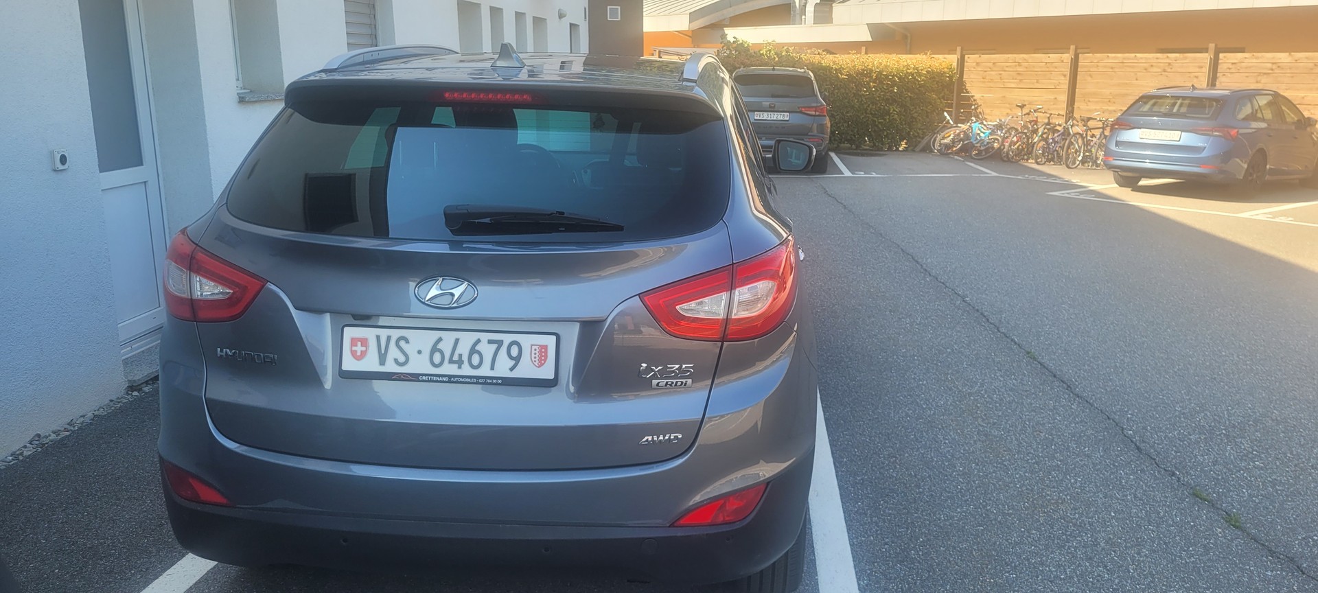 HYUNDAI 2.0 CRDi 184 Premium 4WD-image-2