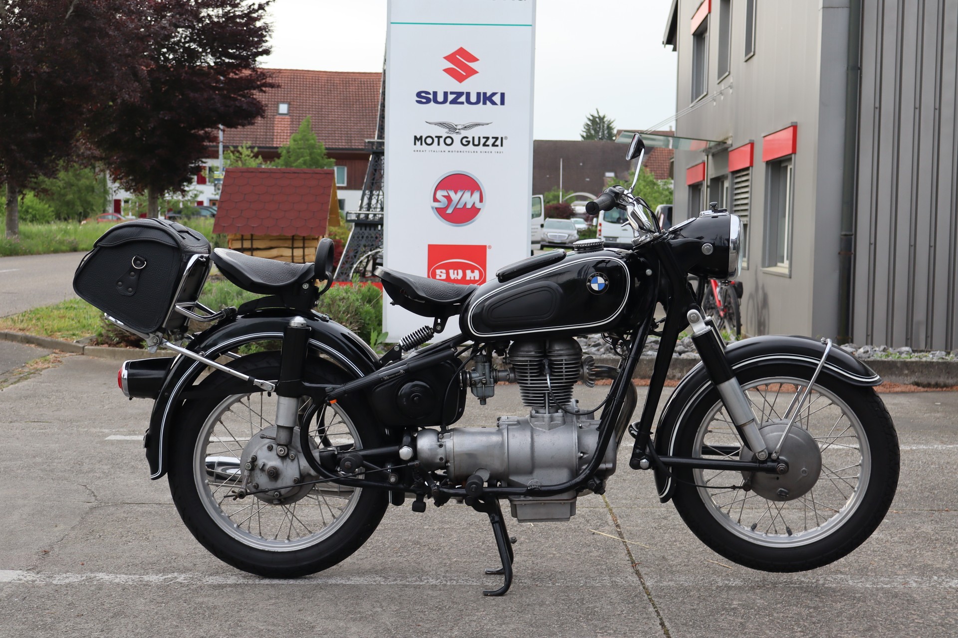 BMW R27