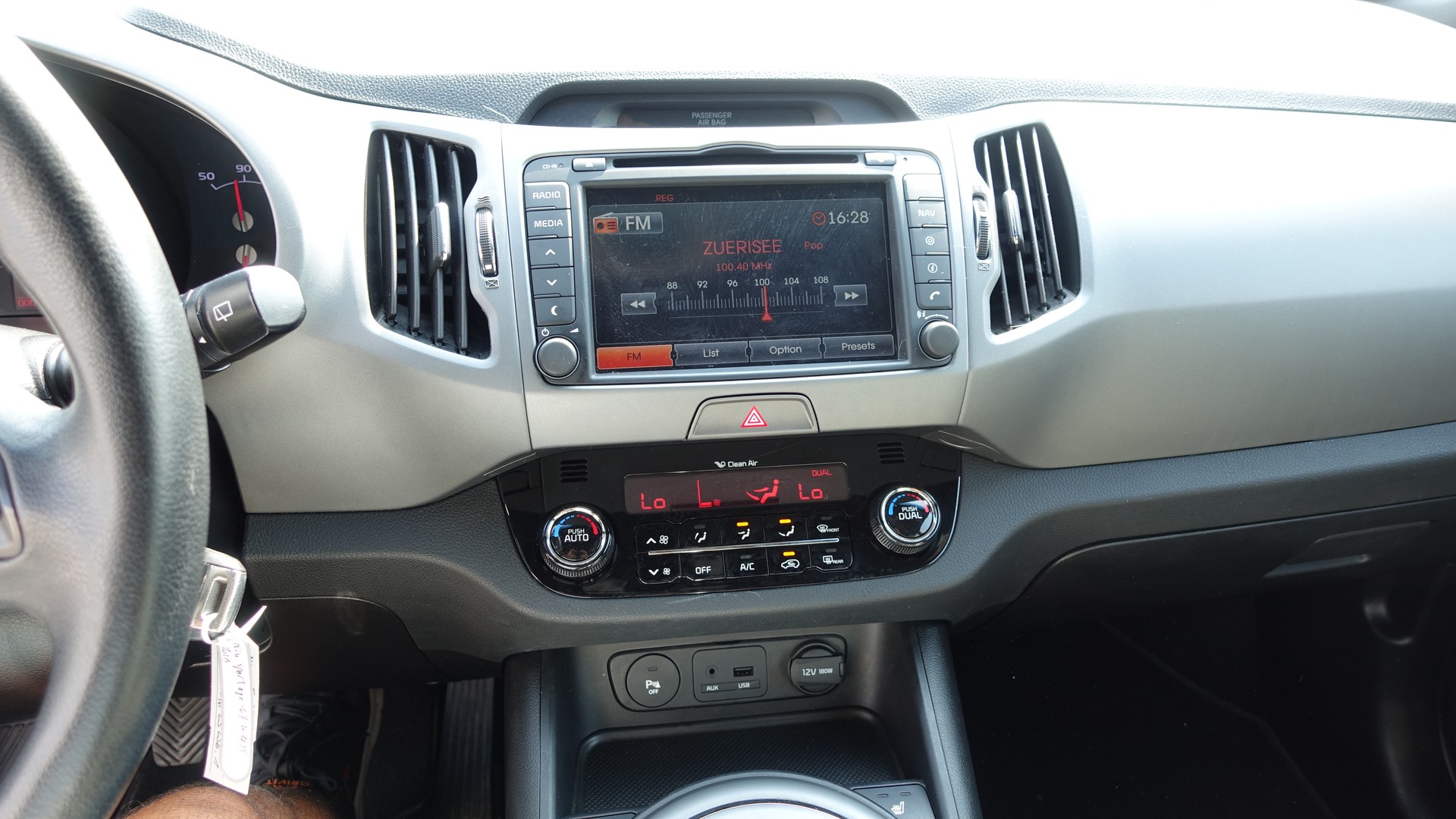 KIA Sportage 1.7 CRDi Swiss Eco Edition-image-8