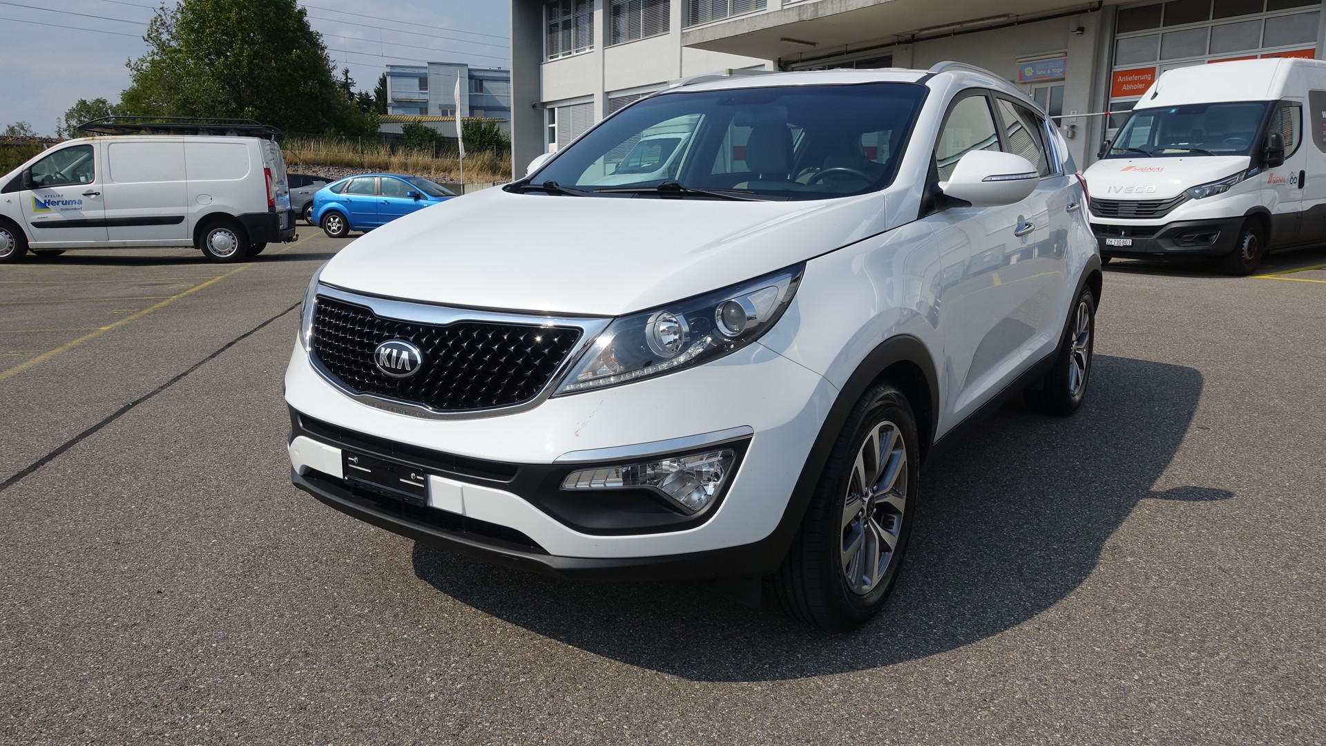 KIA Sportage 1.7 CRDi Swiss Eco Edition-image-14