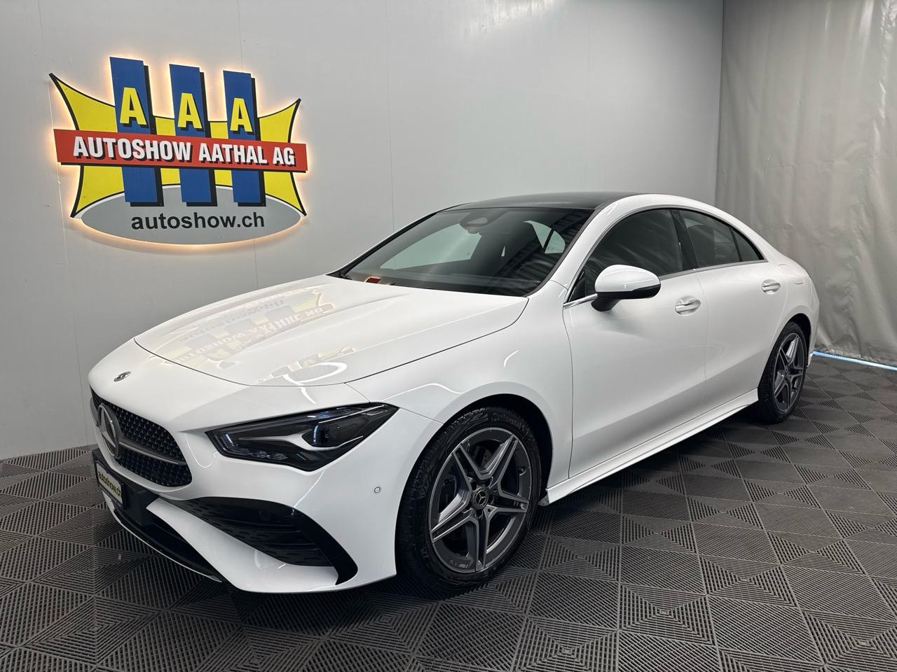 MERCEDES-BENZ CLA 200 AMG DCT-image-0