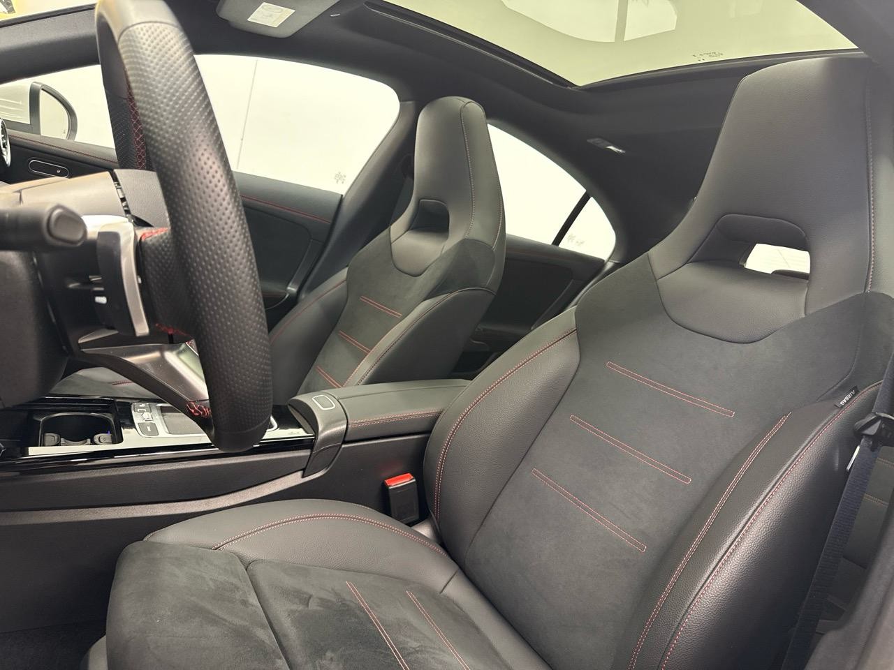 MERCEDES-BENZ CLA 200 AMG DCT-image-5