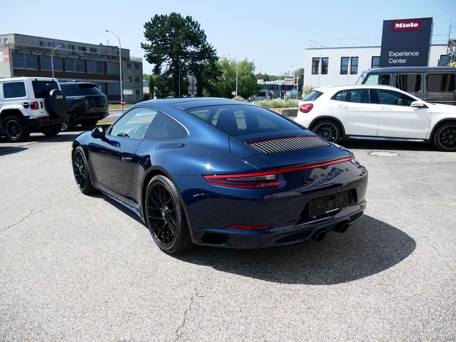 PORSCHE 911 Carrera 4 GTS PDK-image-2