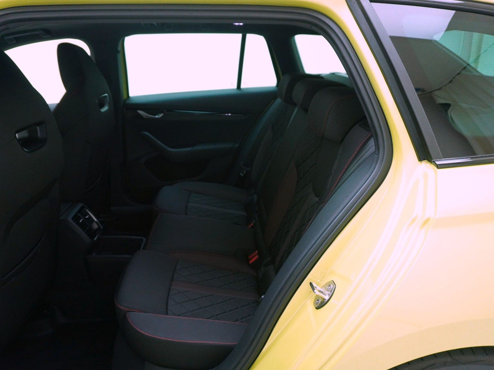 SKODA Octavia 2.0 TSI RS DSG-image-14
