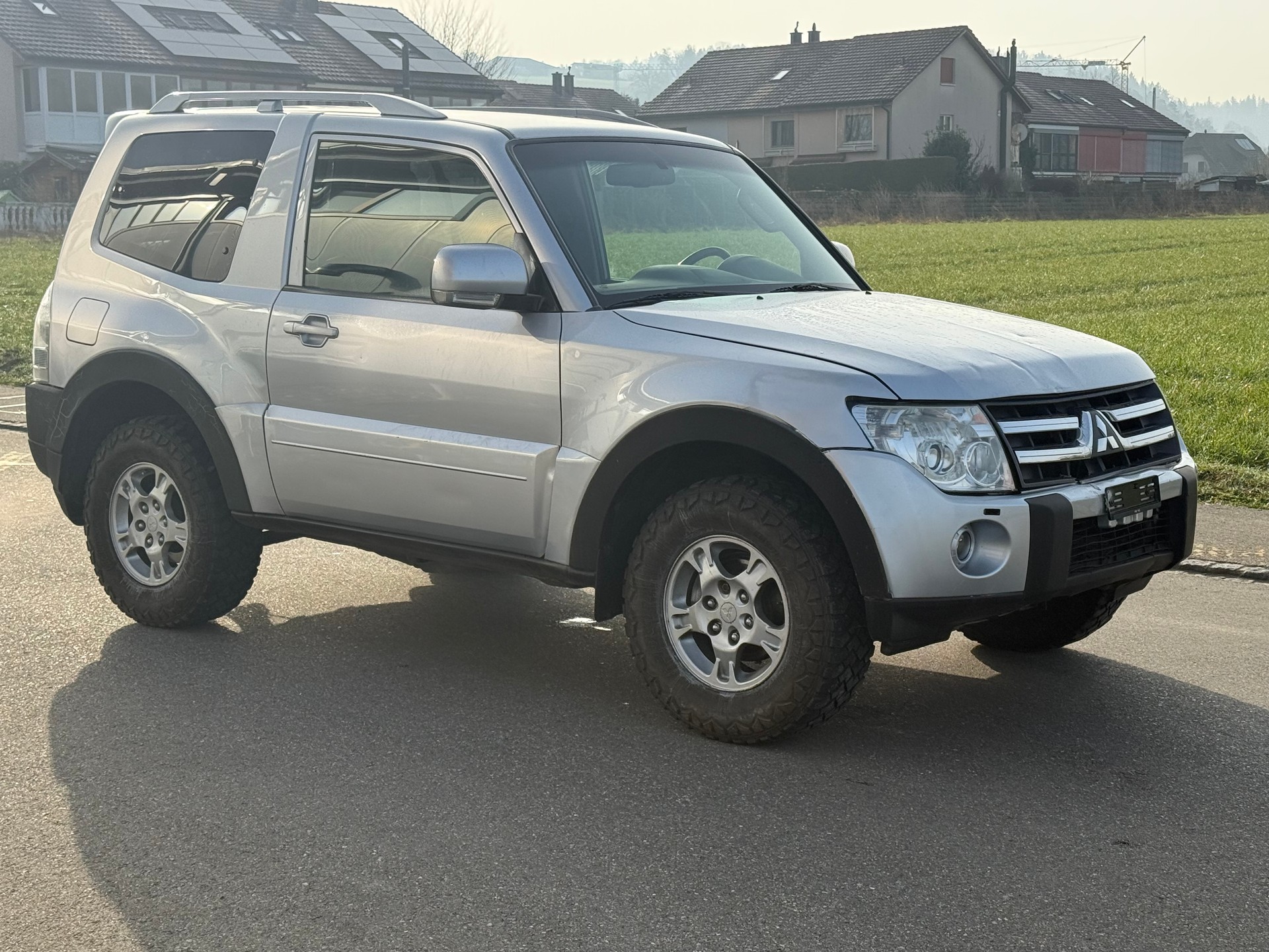 MITSUBISHI Pajero 3.2 DI-D Intense Automatic-image-5