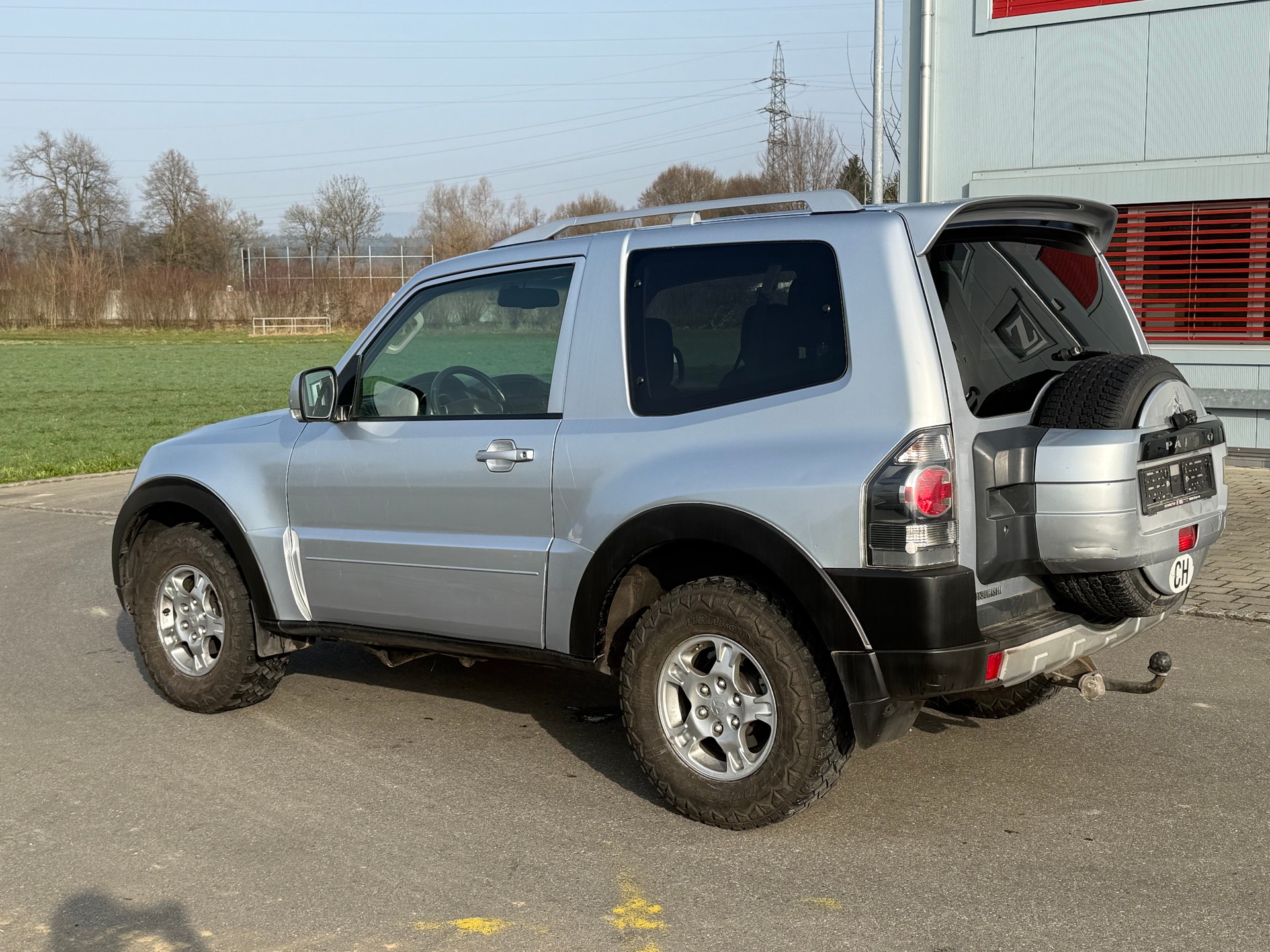 MITSUBISHI Pajero 3.2 DI-D Intense Automatic-image-4