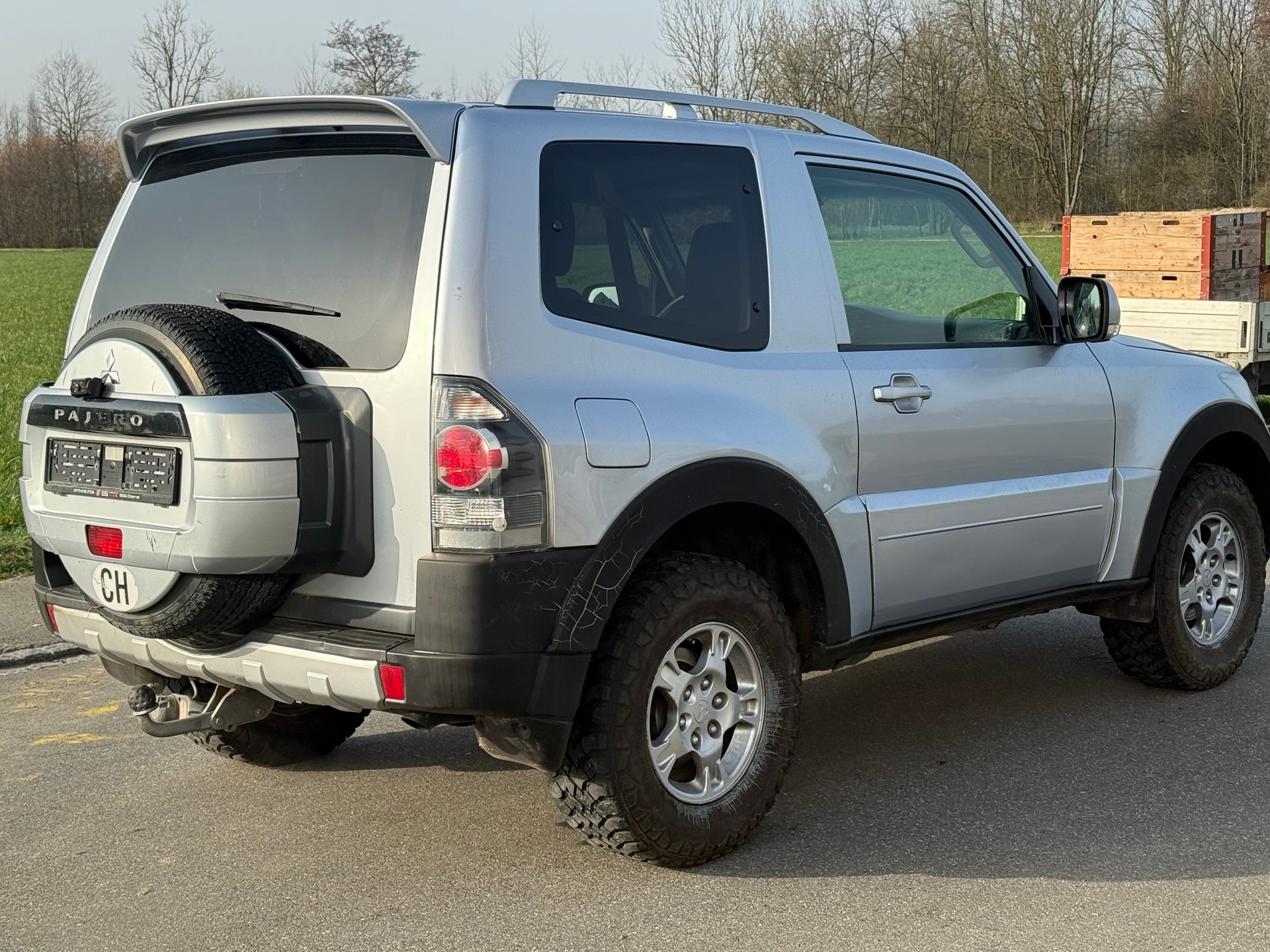 MITSUBISHI Pajero 3.2 DI-D Intense Automatic-image-2