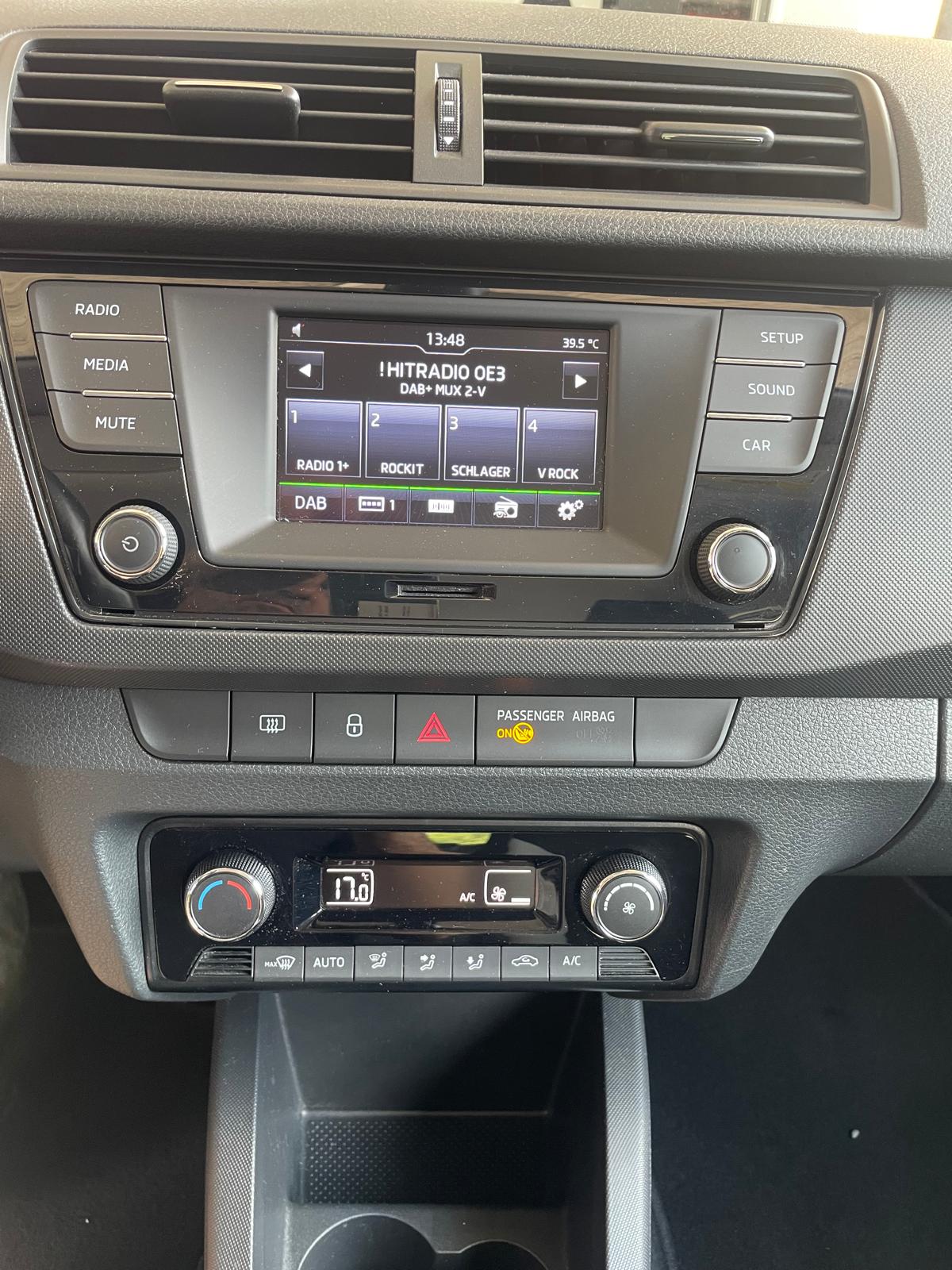 SKODA Fabia 1.2 TSI Ambition-image-7