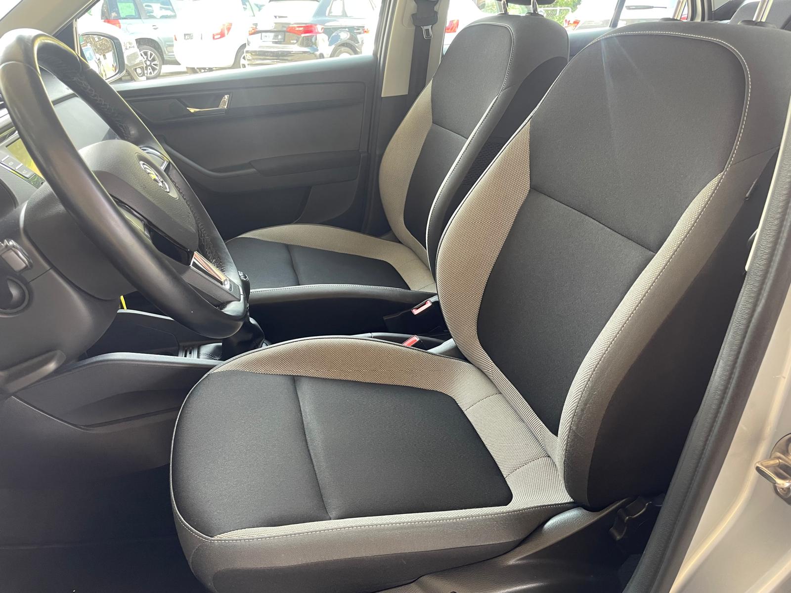 SKODA Fabia 1.2 TSI Ambition-image-10