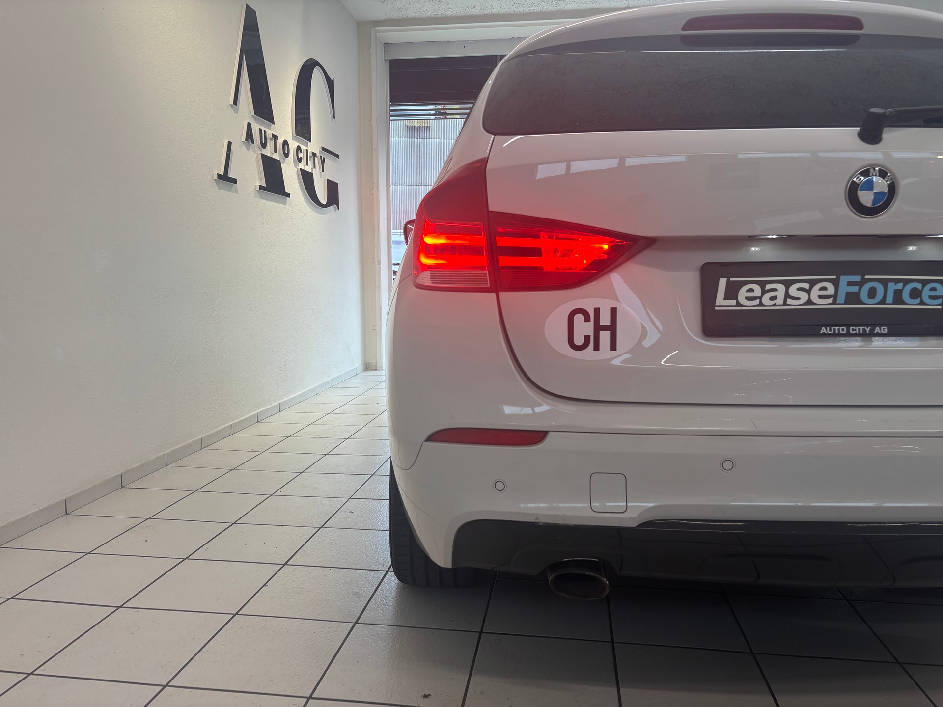 BMW M-Packet X1 xDrive 20d Steptronic-image-4