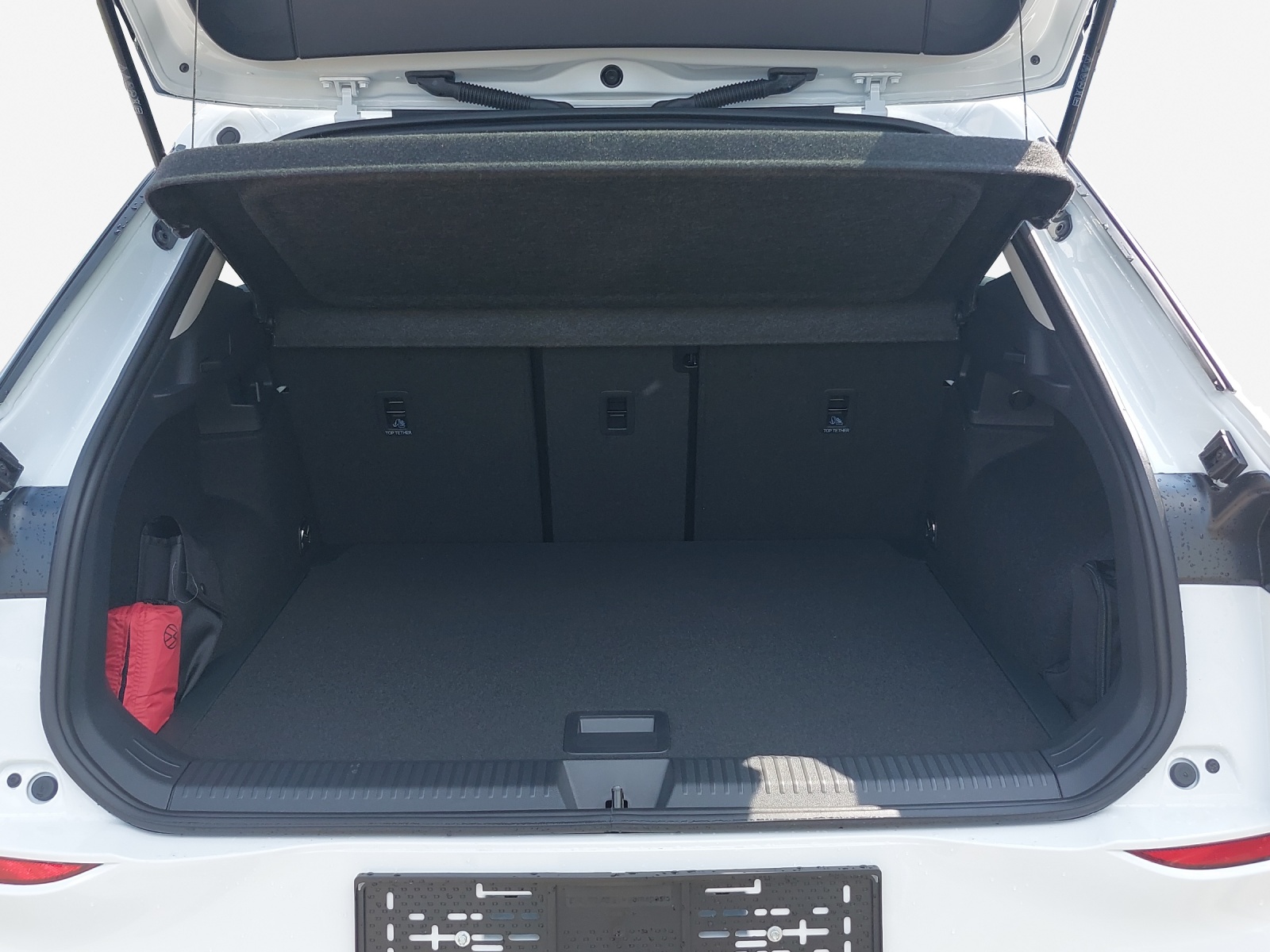 VW T-Roc 1.5 eTSI mHEV Life DSG-image-12