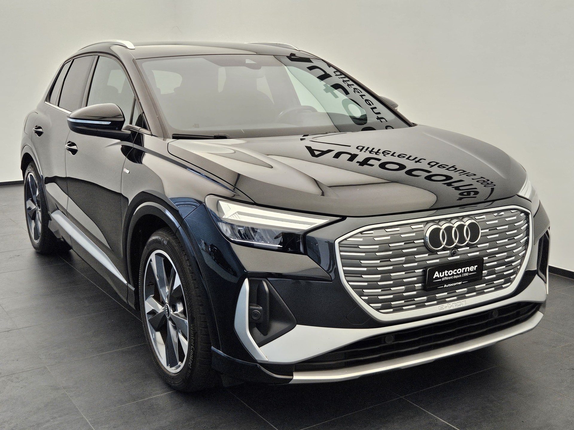 AUDI Q4 e-tron 50 quattro-image-4