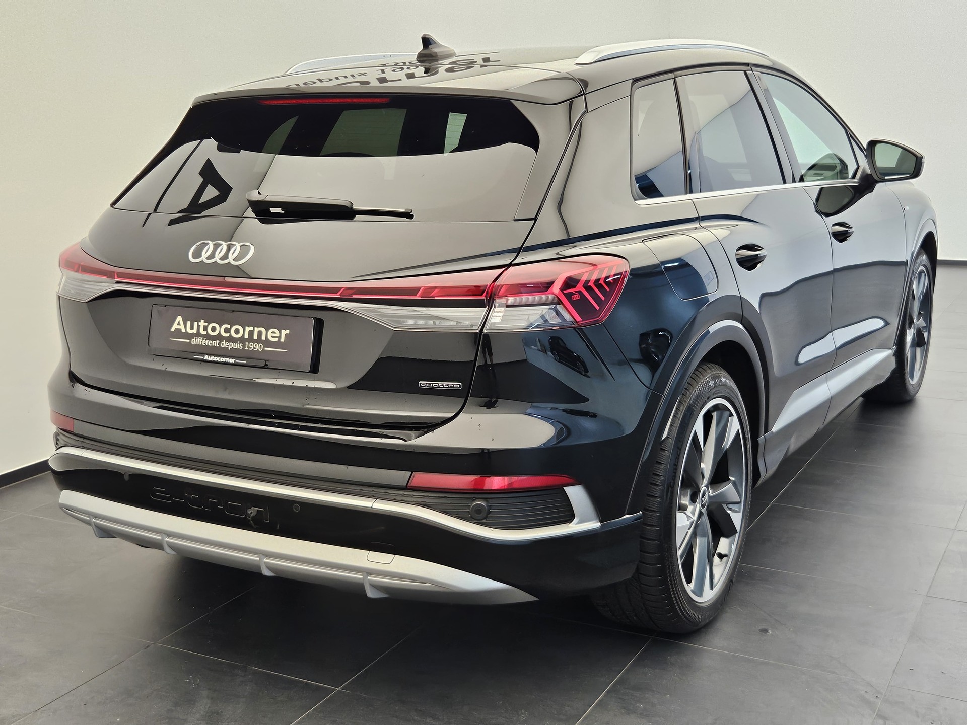 AUDI Q4 e-tron 50 quattro-image-6