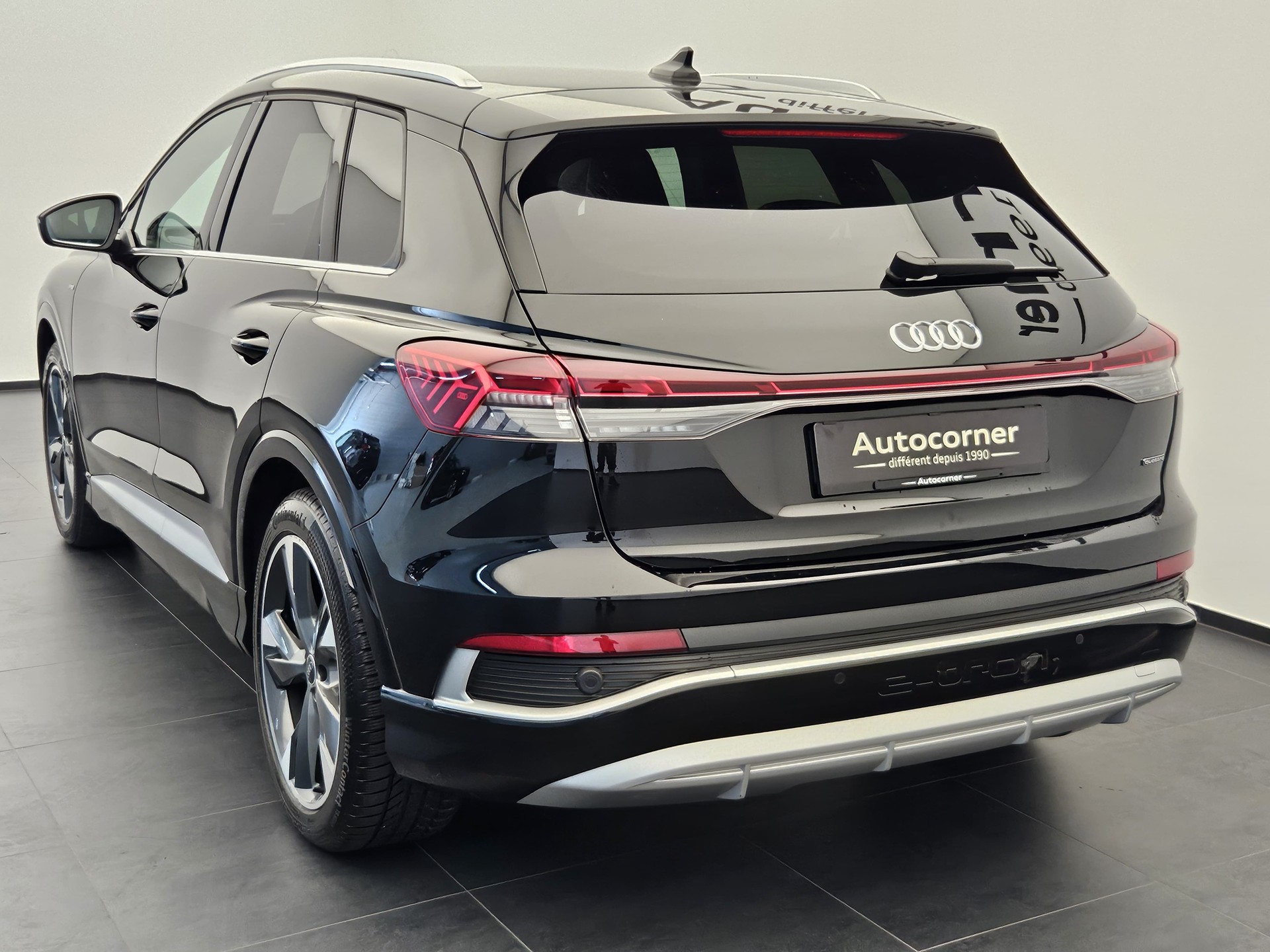 AUDI Q4 e-tron 50 quattro-image-8
