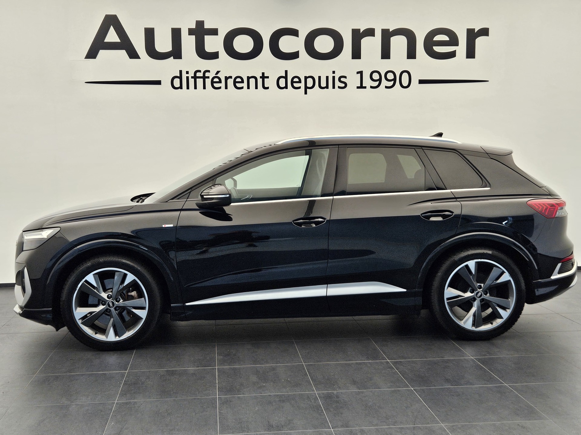 AUDI Q4 e-tron 50 quattro-image-1