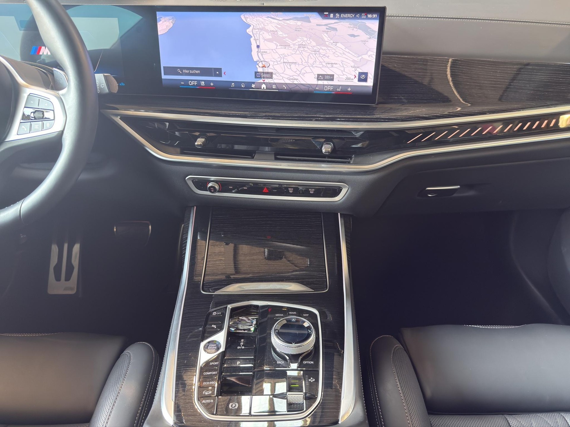 BMW X7 M60i-image-14