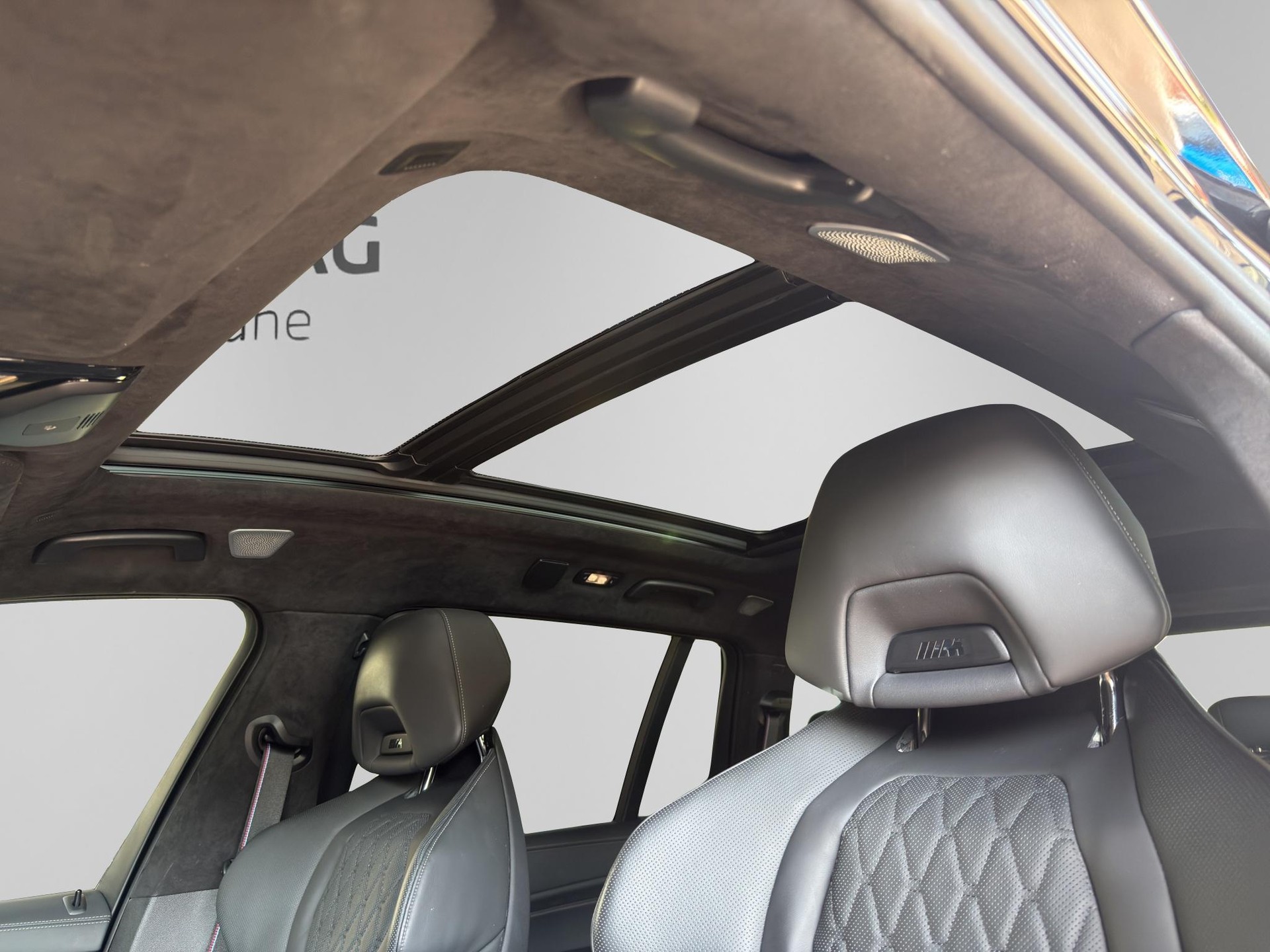 BMW X7 M60i-image-11