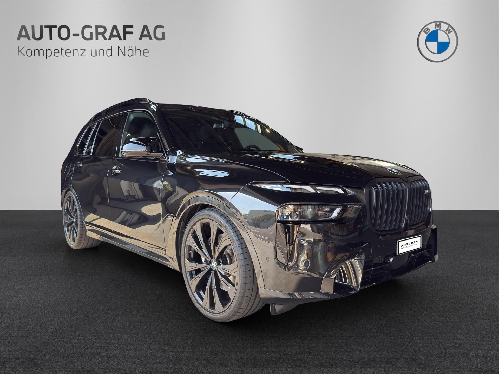 BMW X7 M60i-image-6