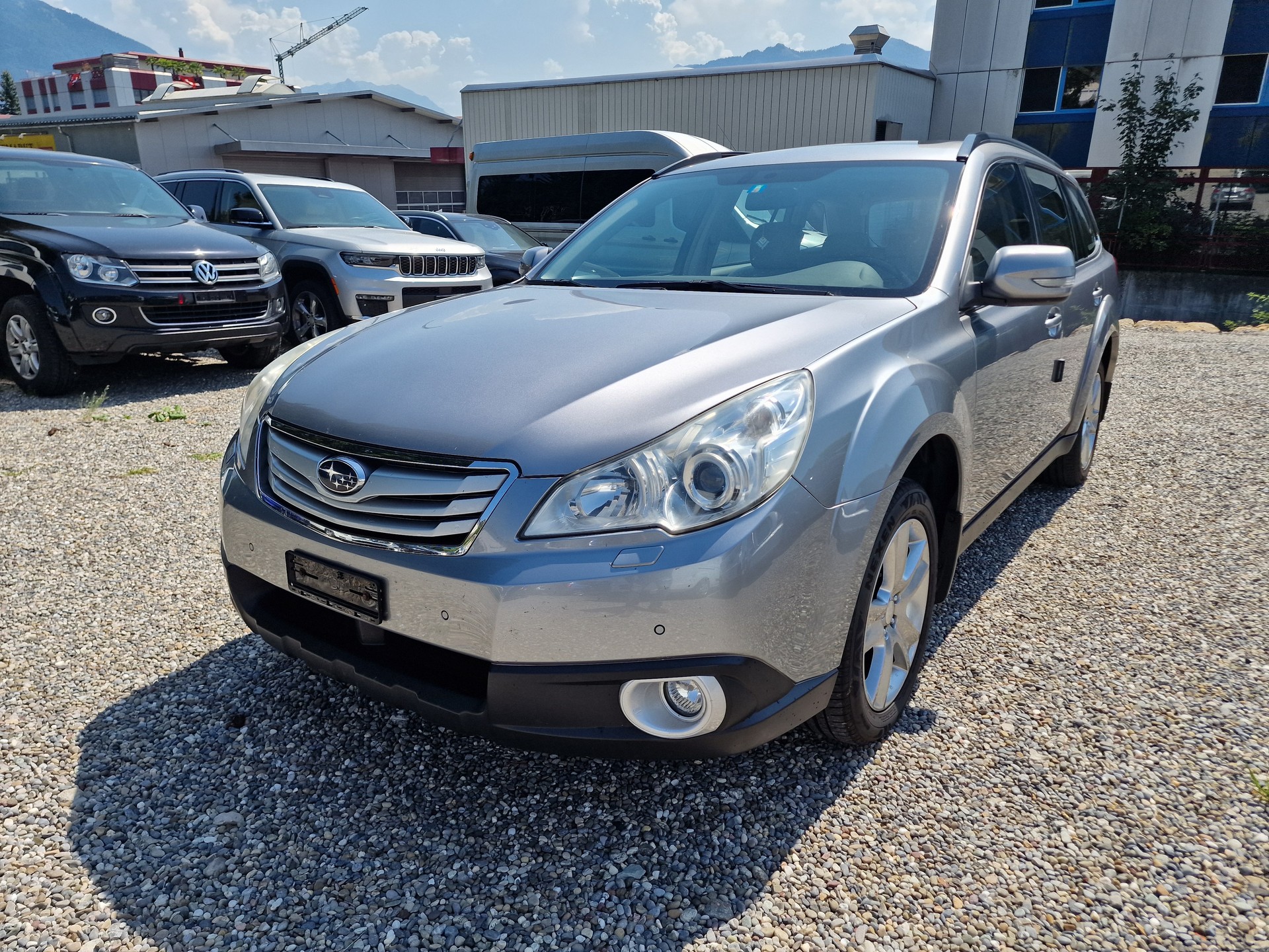 SUBARU Outback 2.5i Limited AWD Lineartronic 12Mt Gara MFK Neu AHK-showroom-element-3