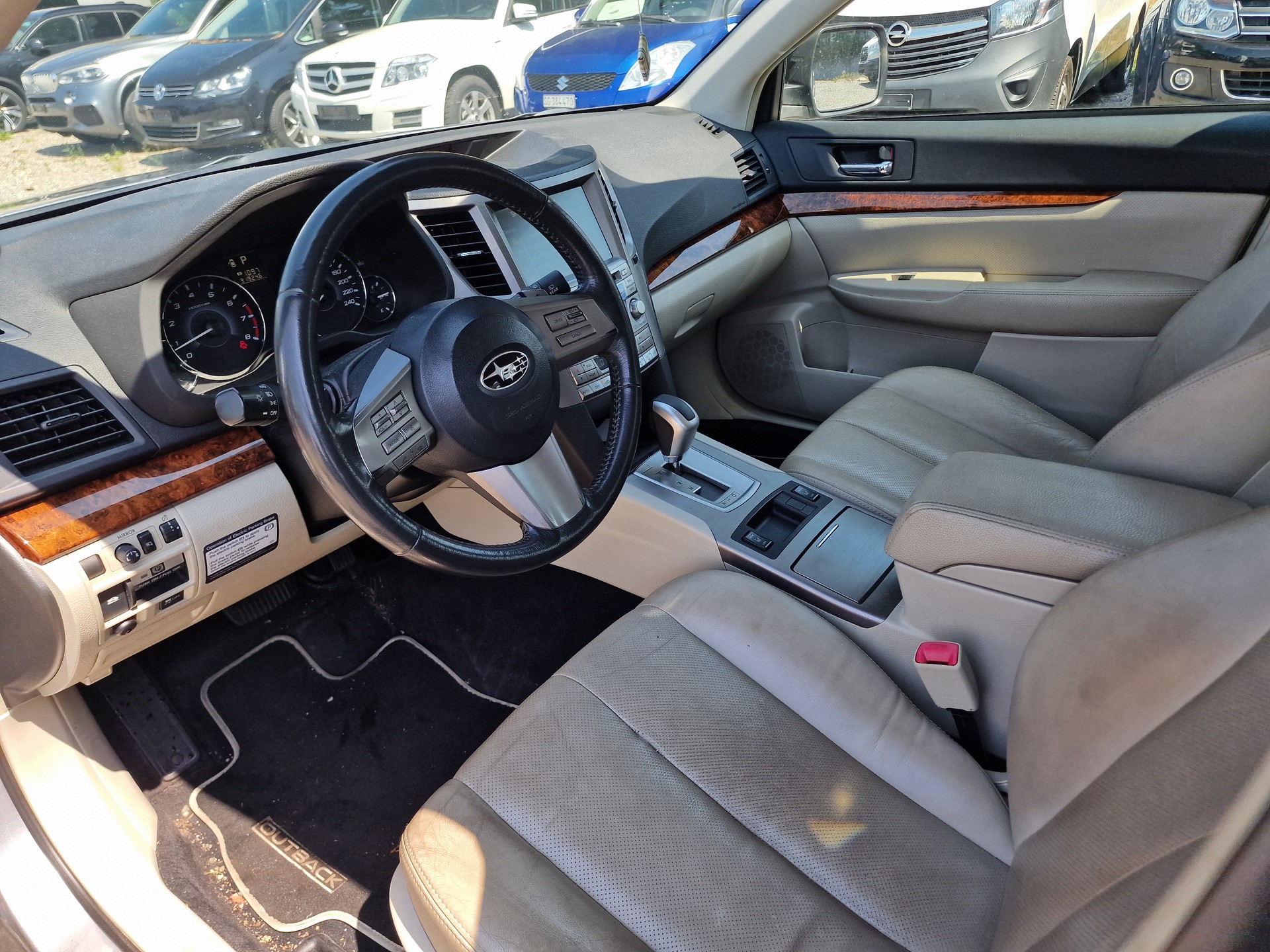 SUBARU Outback 2.5i Limited AWD Lineartronic 12Mt Gara MFK Neu AHK-image-10