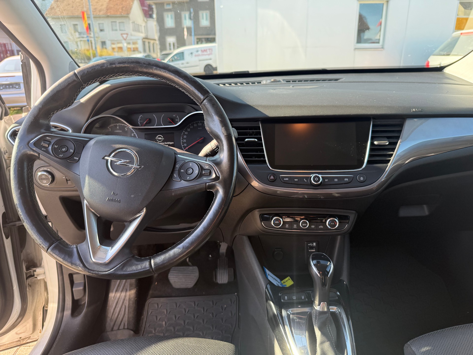 OPEL Crossland X 1.2i Excellence-image-12