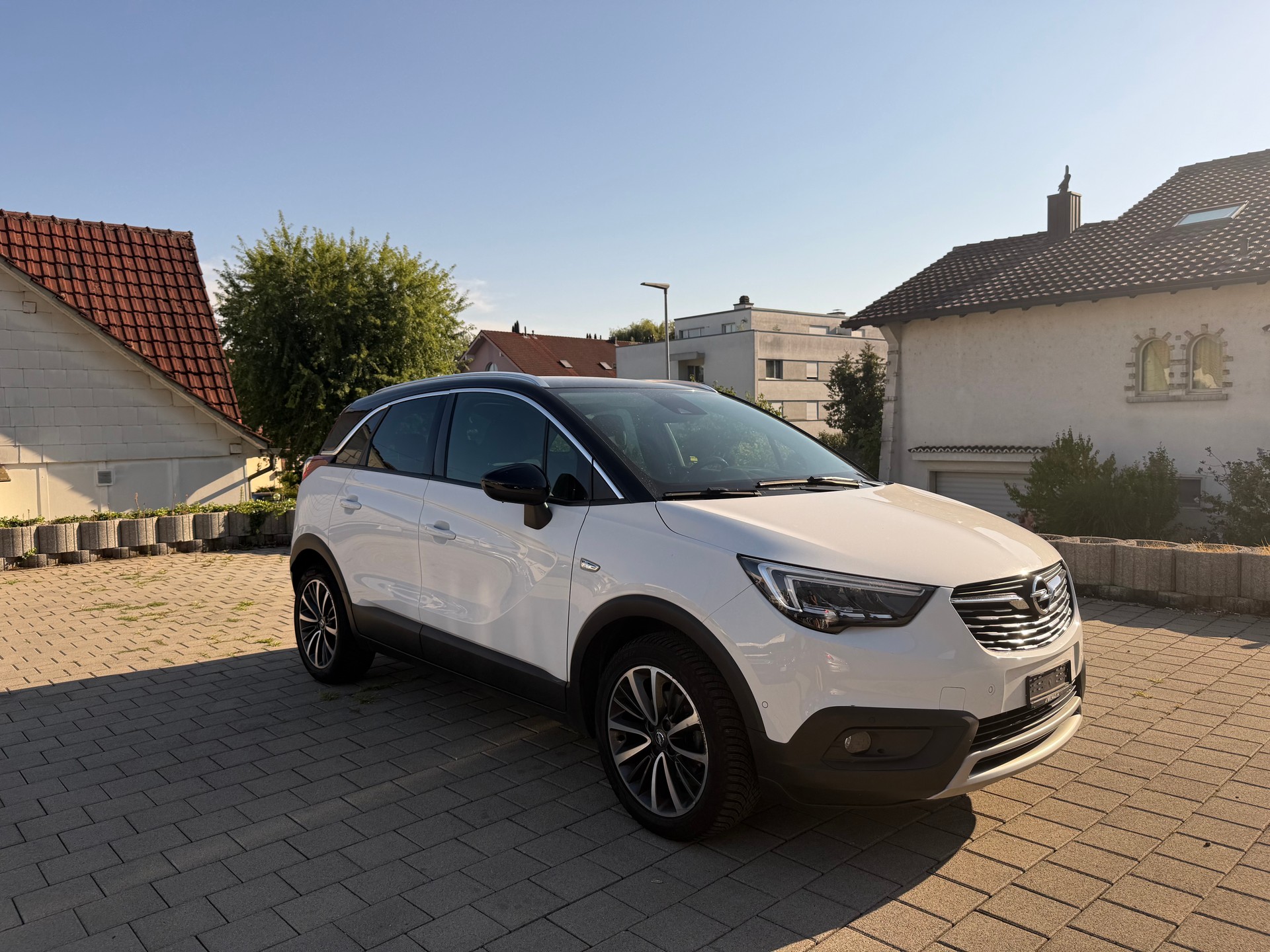 OPEL Crossland X 1.2i Excellence-image-1