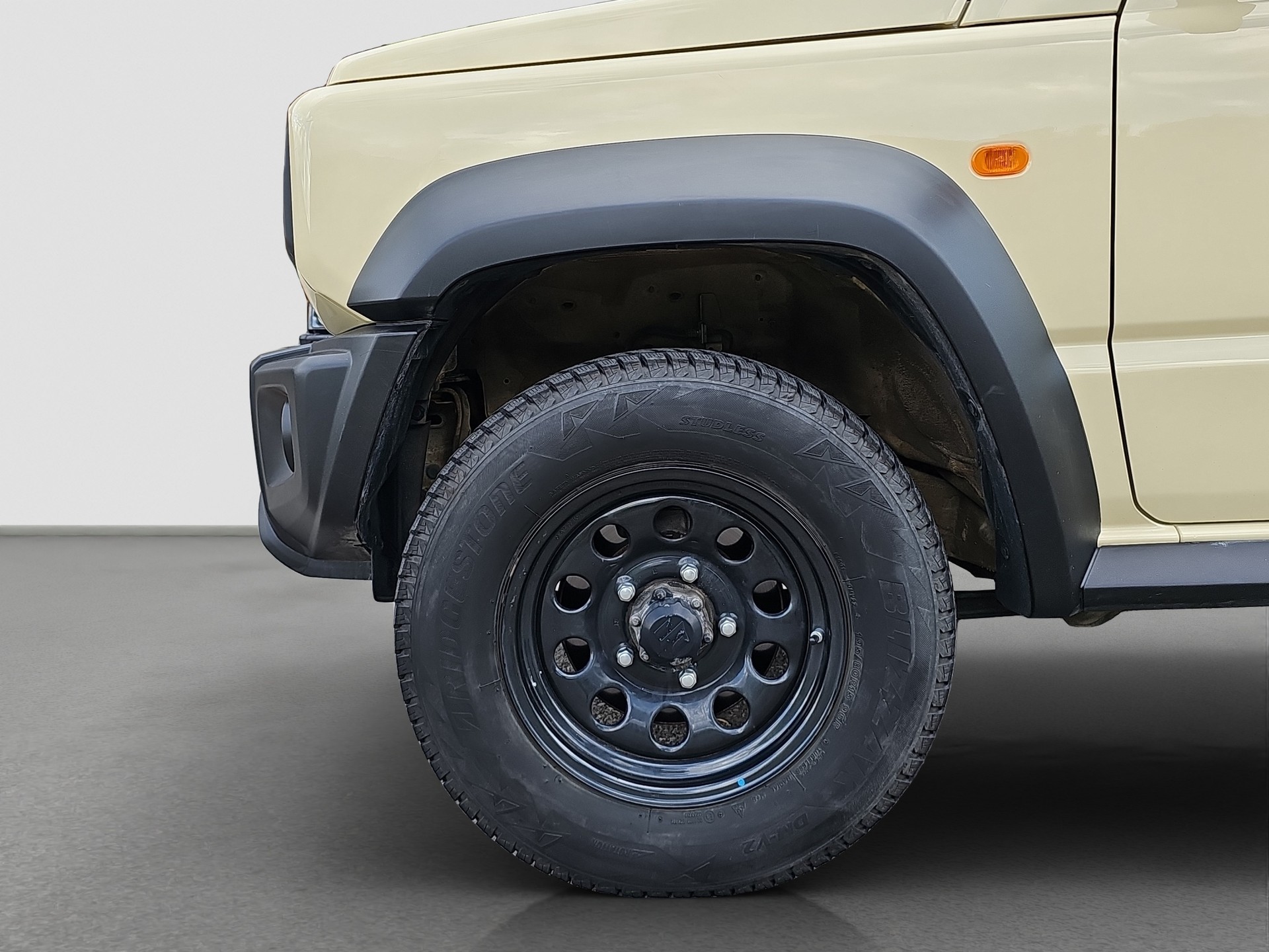 SUZUKI Jimny 1.5 Compact+ 4x4-image-12