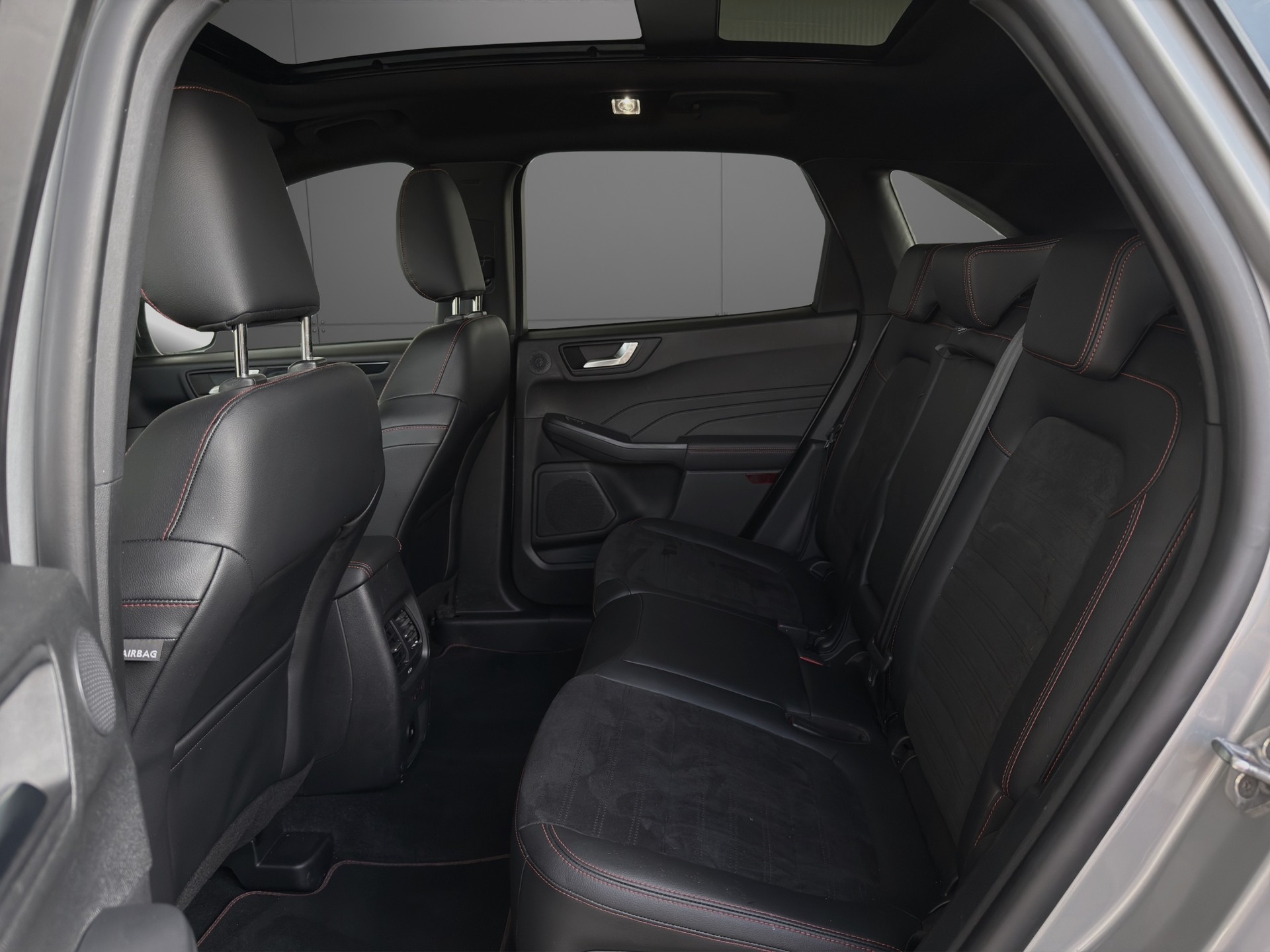 FORD Kuga 2.5 PHEV ST-Line X 2WD-image-9
