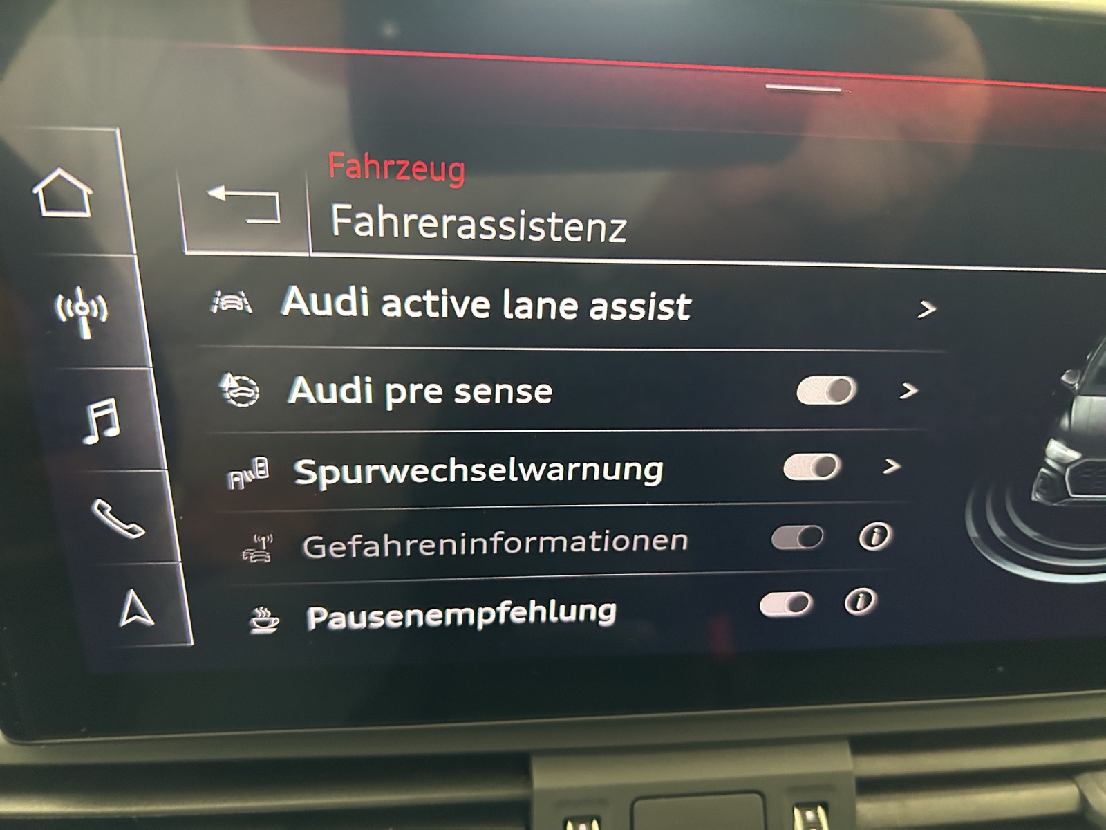 AUDI Q5 50 TFSI e PHEV S line quattro S-tronic - Luftfahrwerk - Matrix-LED - Rückfahrkamera - elektrische Sitze-image-12