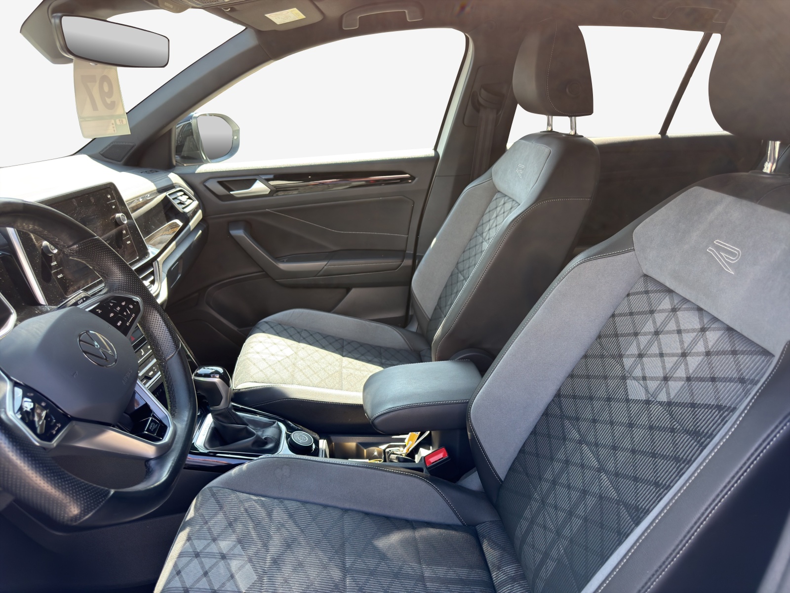 VW T-Roc 2.0 TSI R-Line DSG 4Motion-image-7