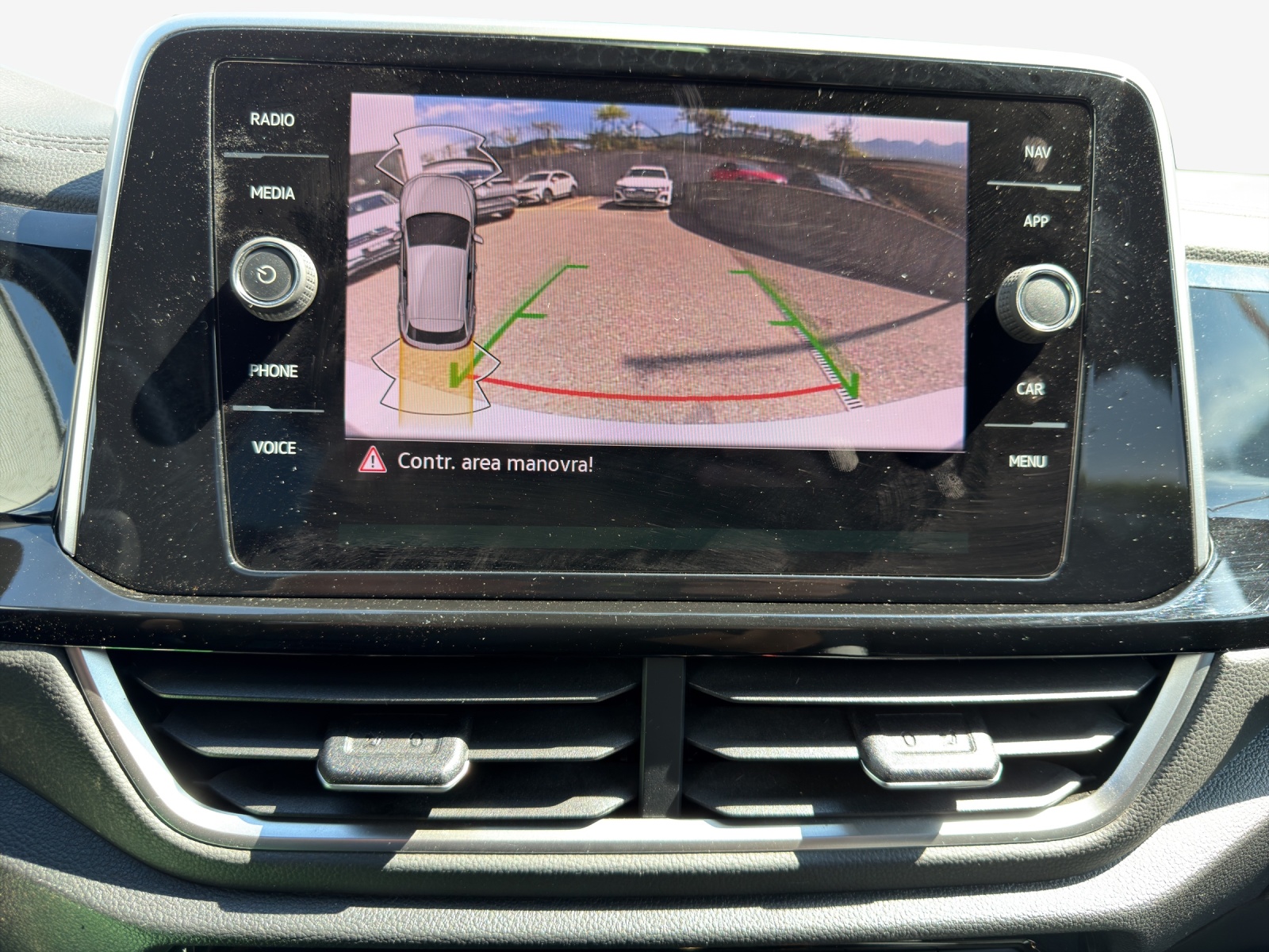 VW T-Roc 2.0 TSI R-Line DSG 4Motion-image-13