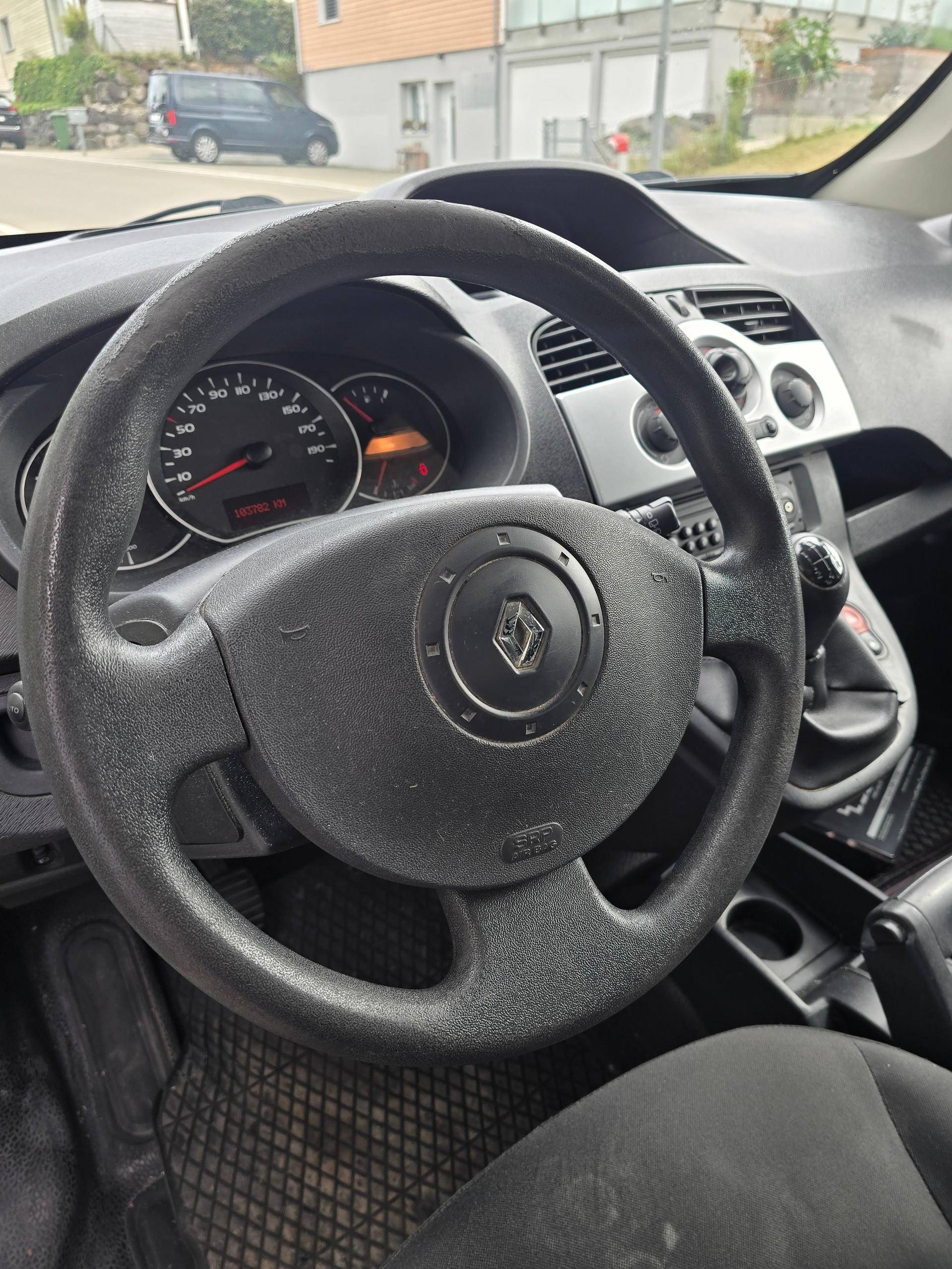 RENAULT 1.6 16V 105 Express-image-4