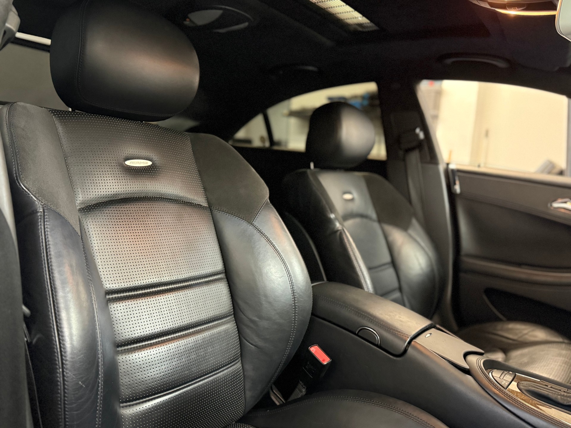 MERCEDES-BENZ CLS 63 AMG 7G-Tronic-image-8