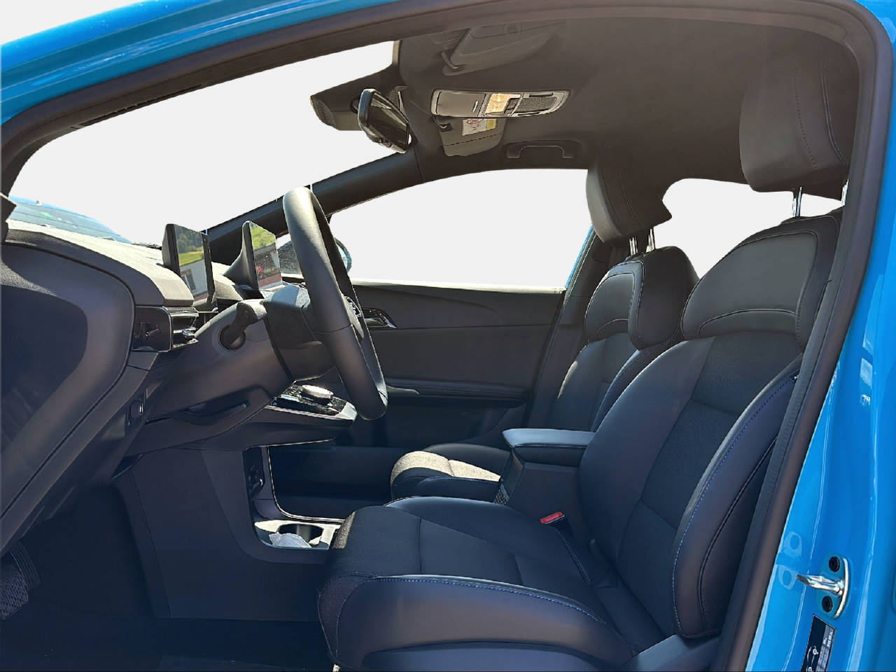 MG 4 Luxury 64kWh-image-9