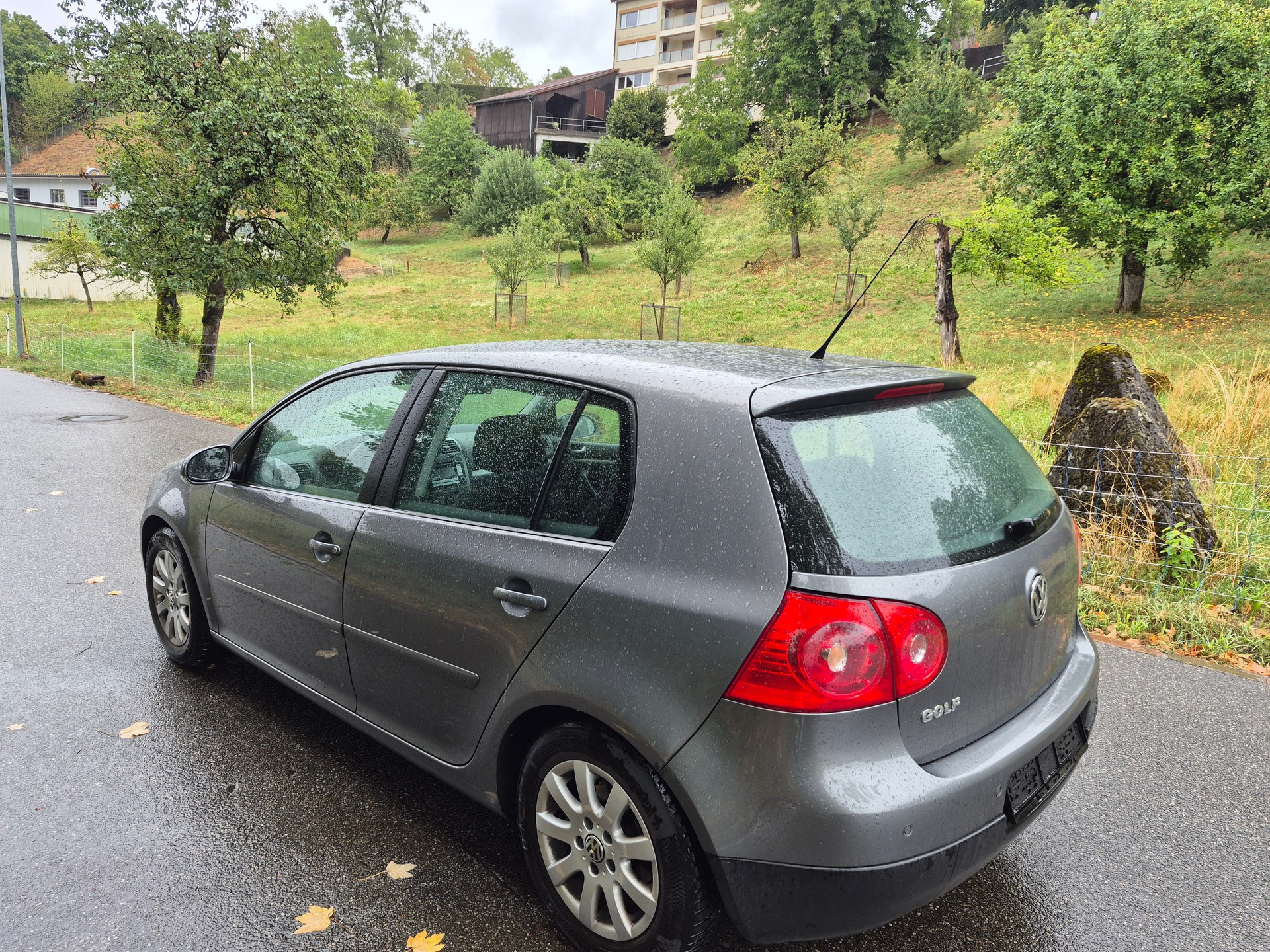 VW Golf 2.0 TDI Sport DSG-image-4