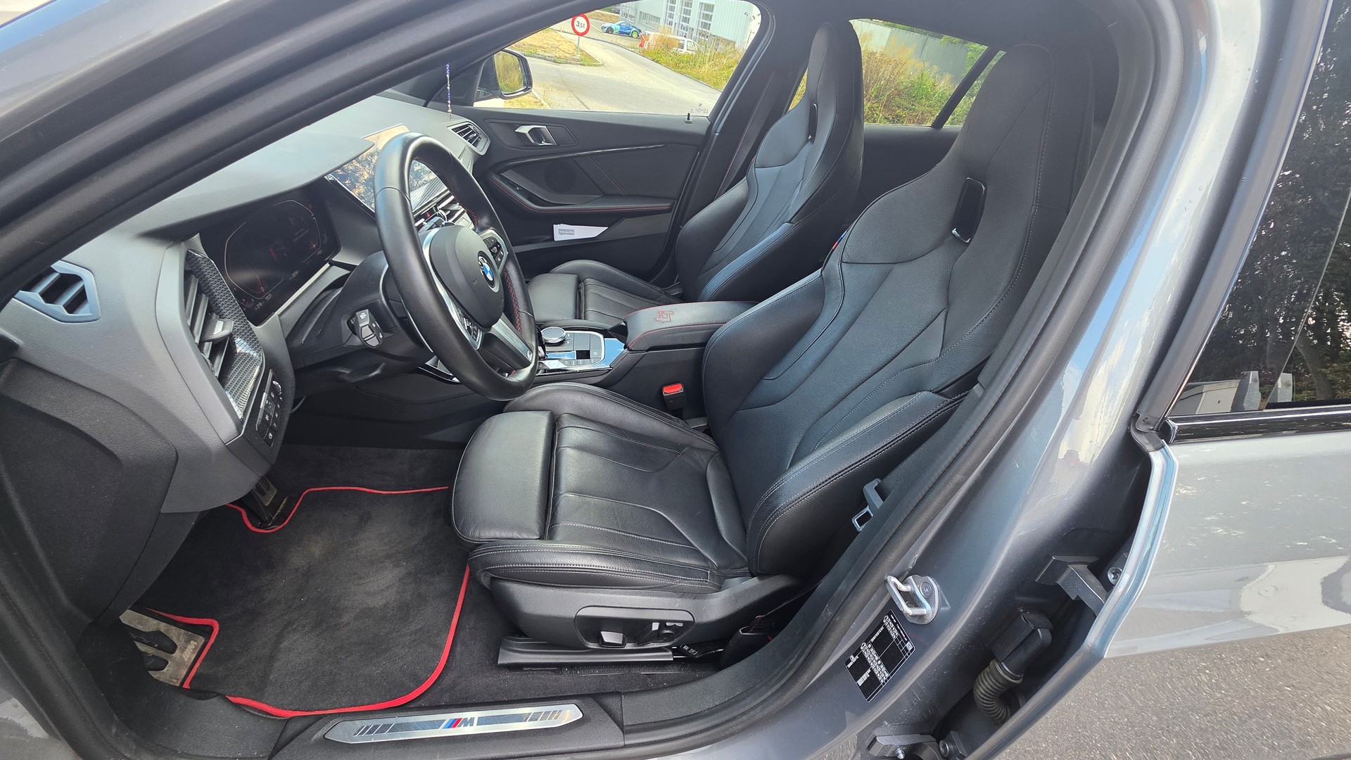 BMW 128ti M Sport Pro Steptronic-image-10