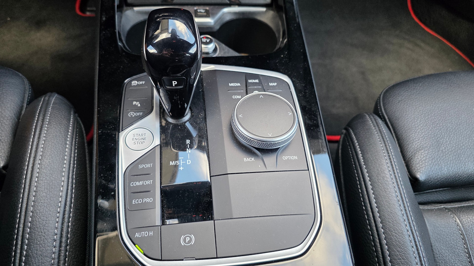 BMW 128ti M Sport Pro Steptronic-image-16